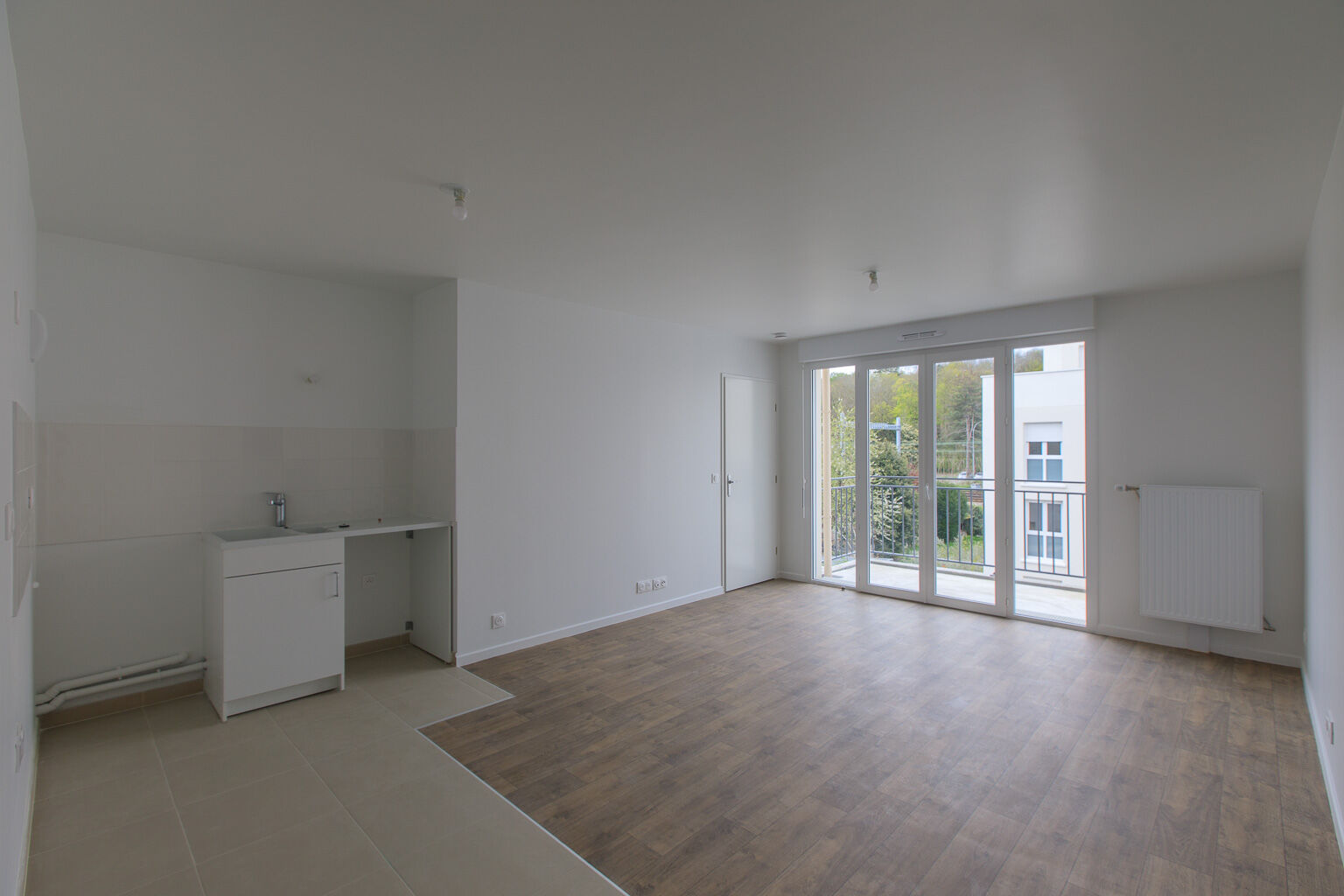 6838-ABLON-UG 355332-Photo 1-cmp.jpg