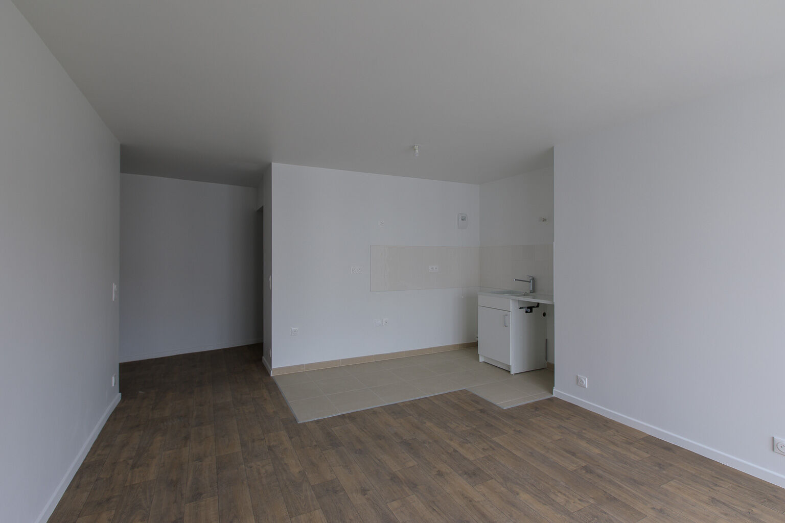 6838-ABLON-UG 355332-Photo 3-cmp.jpg