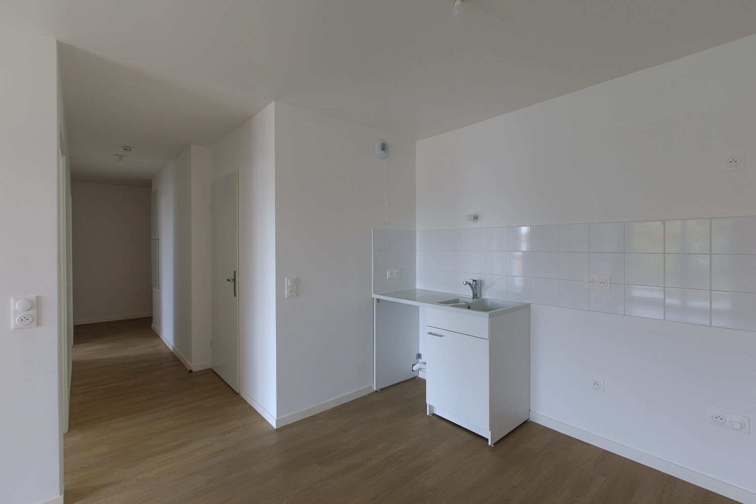 6719-LIVRY GARGAN-Logement témoin-Photo 2-compressed.jpg