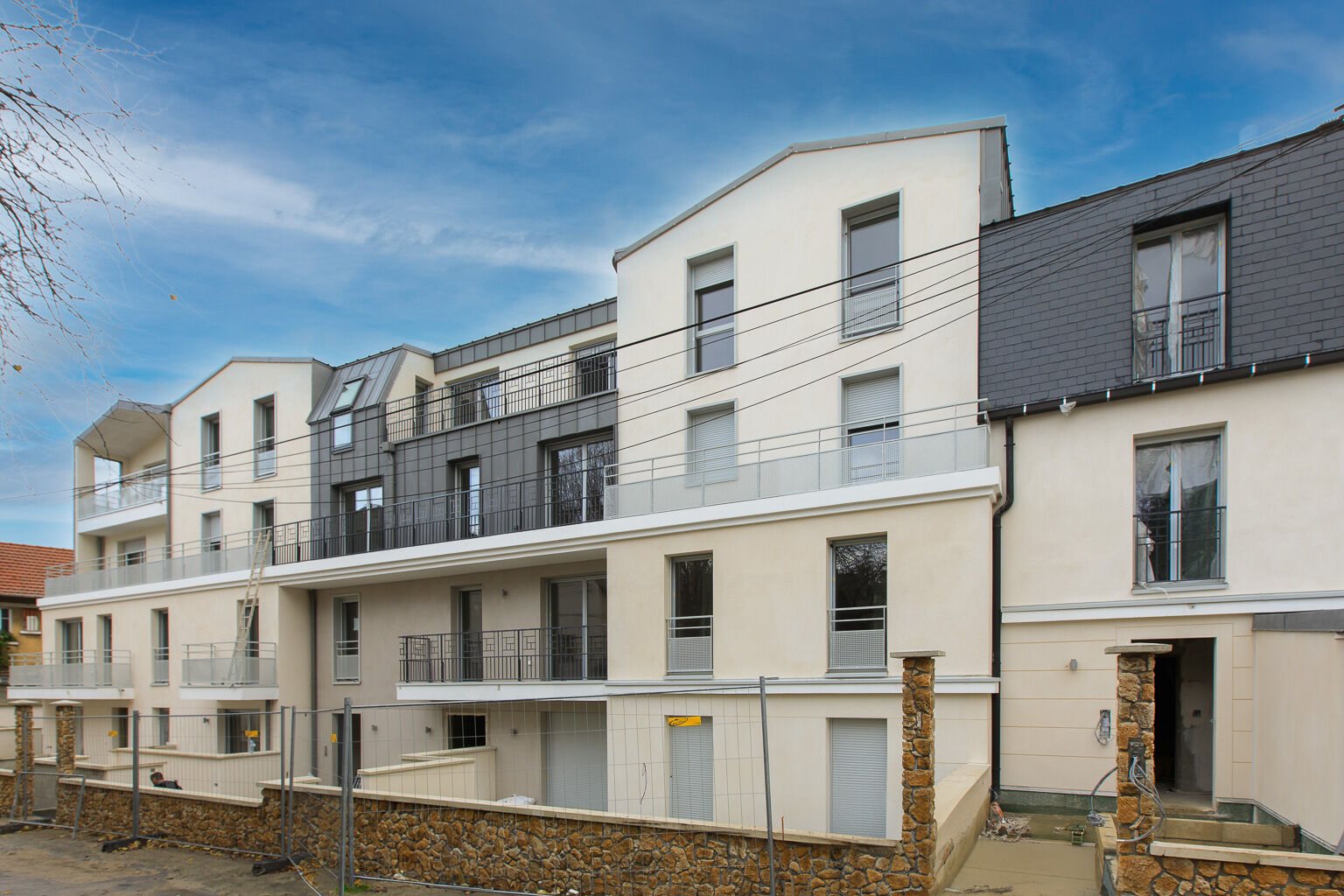 6784-PORT MARLY-Photo ext-cmp.jpg