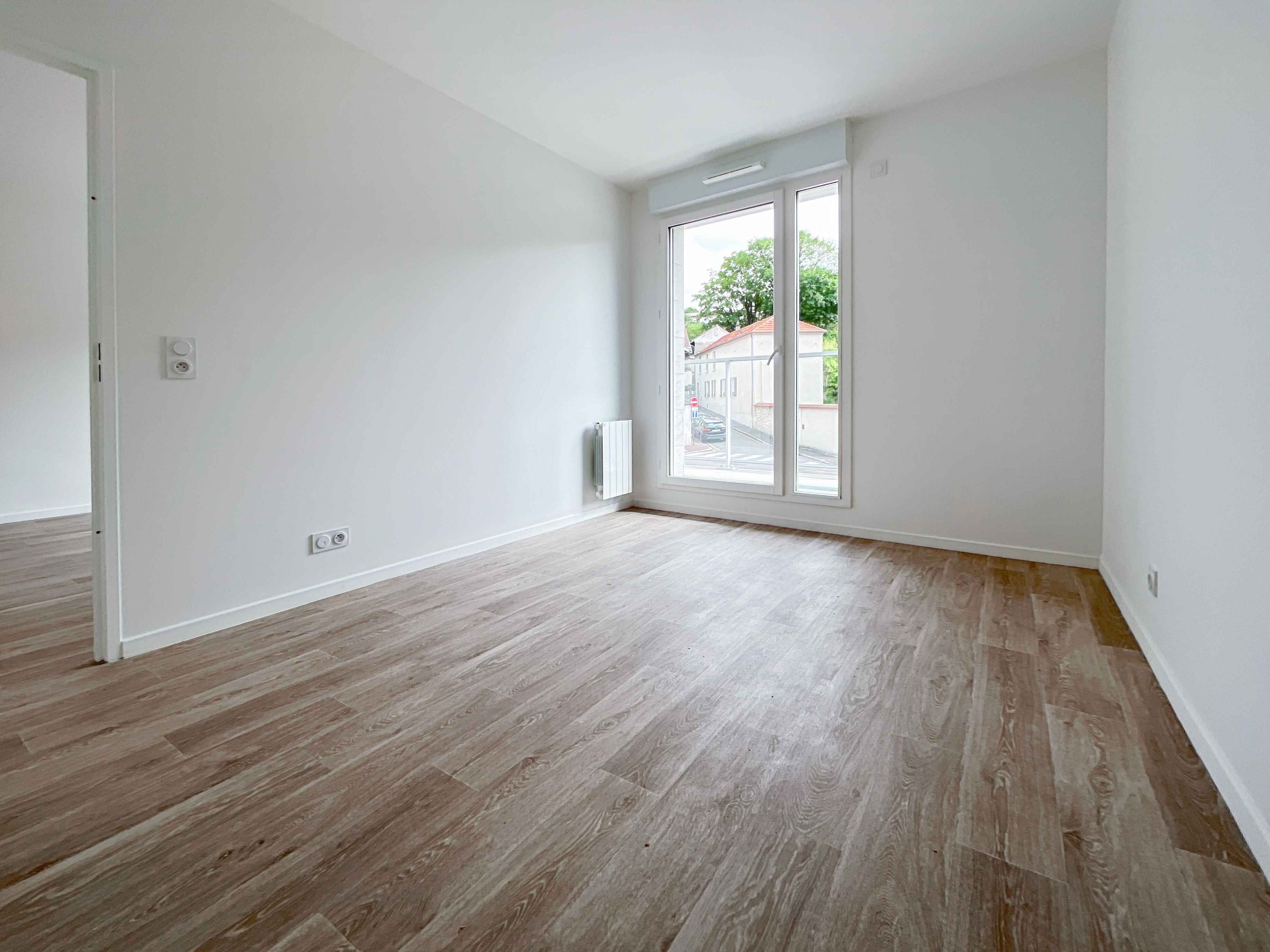 6659-ST GERMAIN-UG356828-Photo 4-cmp.jpg
