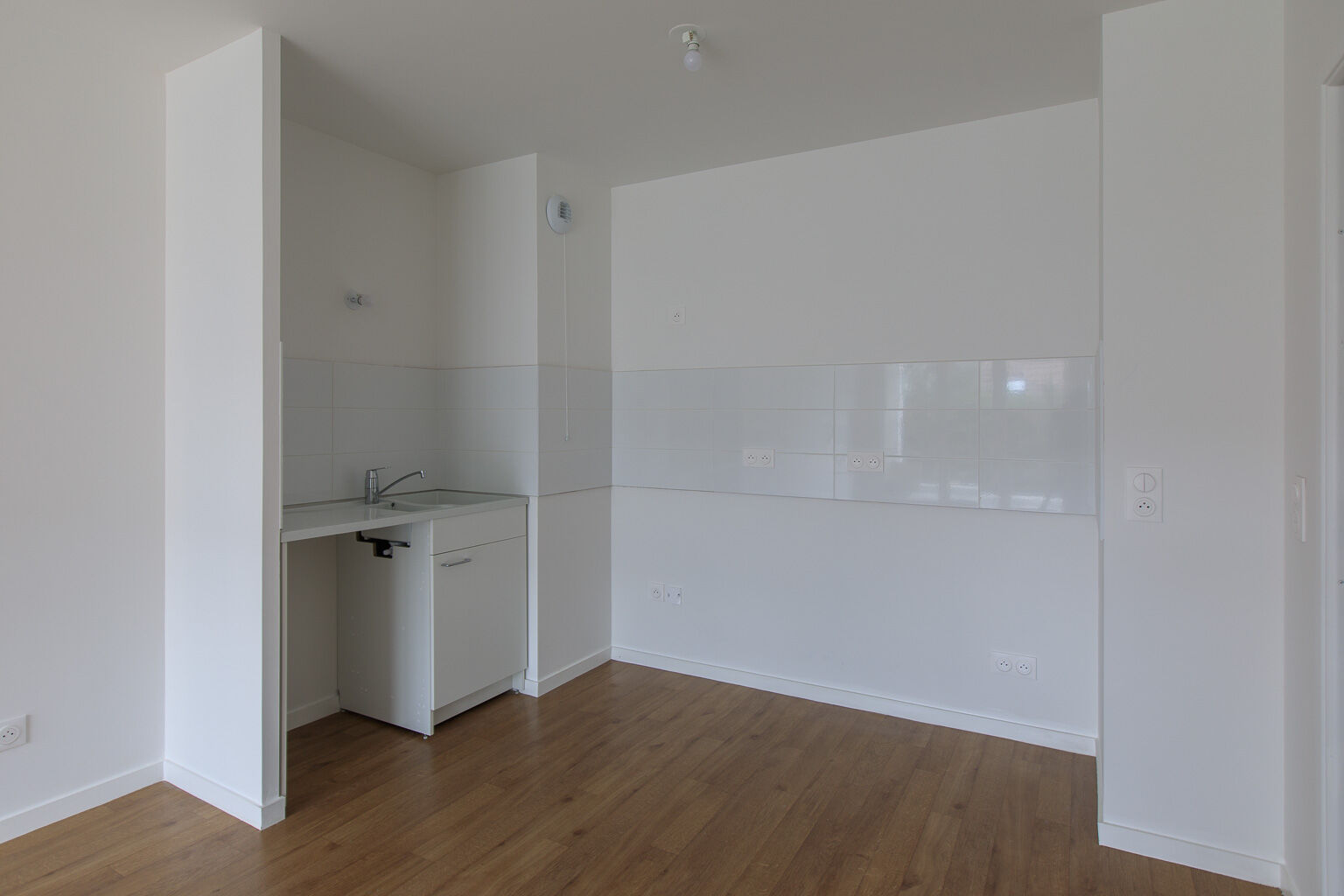6593-TREMBLAY-Logement témoin-Photo 3-cmp.jpg