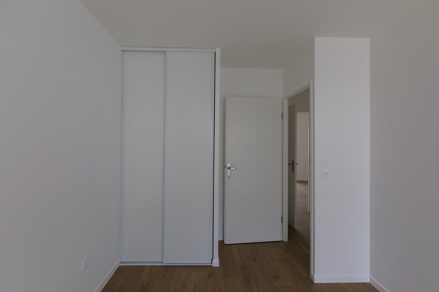 6957-CHENNEVIERES-Logement témoin T3-Photo 6-compressed.jpg