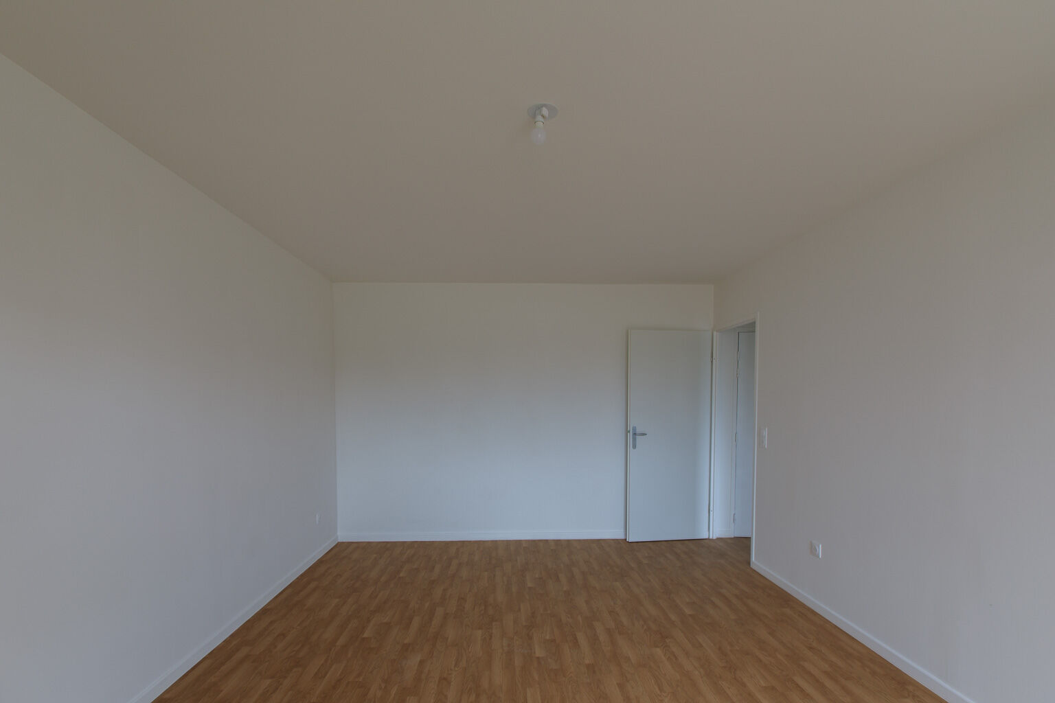 6427-CHATOU-Logement témoin T3-Photo 2-cmp.jpg
