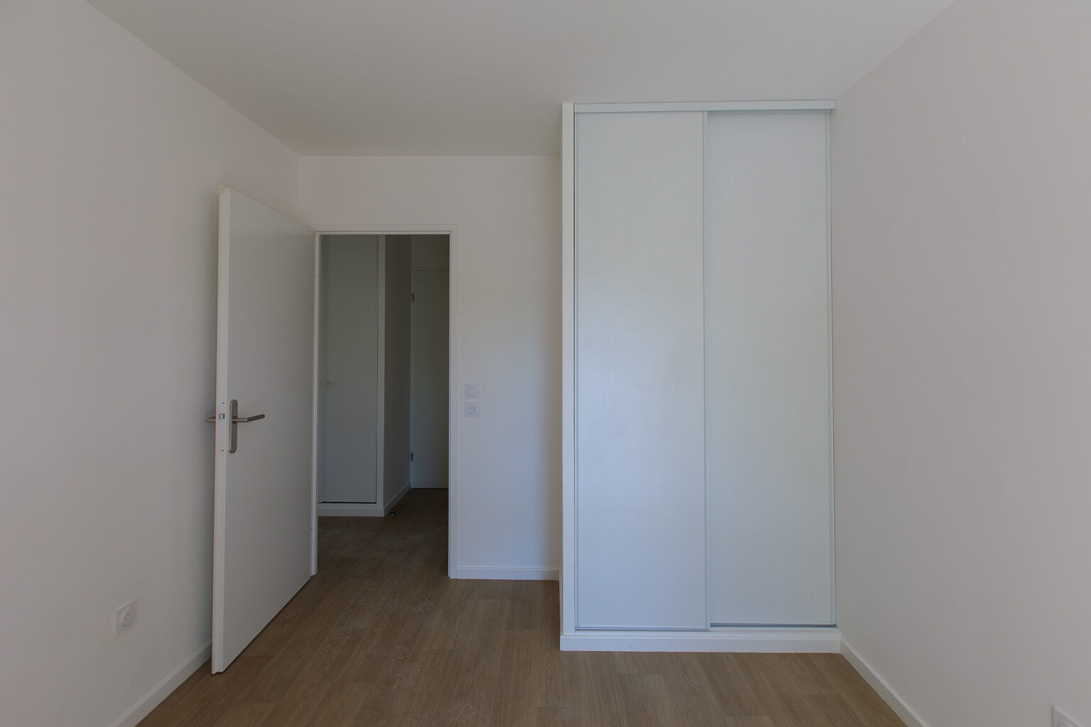 6378-ROSNY-Logment témoin-Photo 12-cmp.jpg