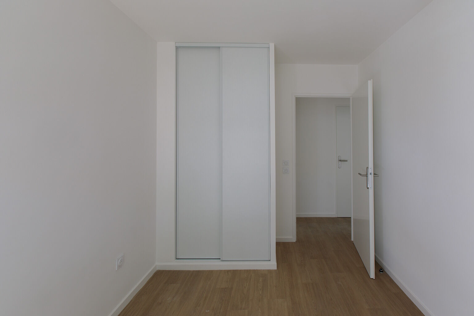 6378-ROSNY-Logment témoin-Photo 7-cmp.jpg