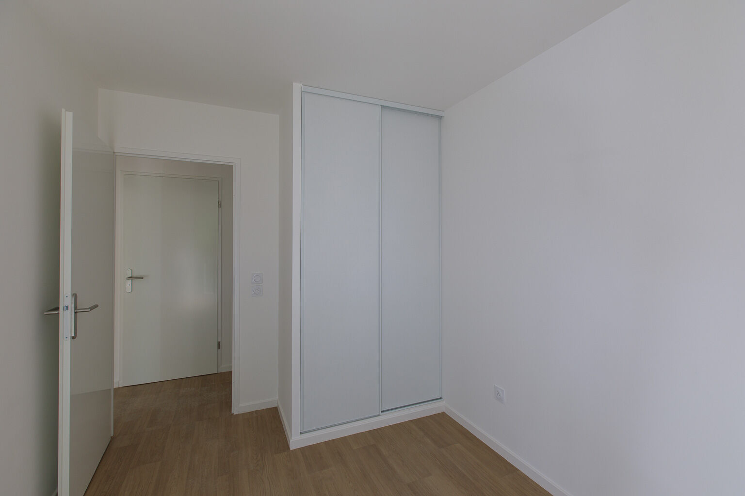 6378-ROSNY-Logment témoin-Photo 9-cmp.jpg