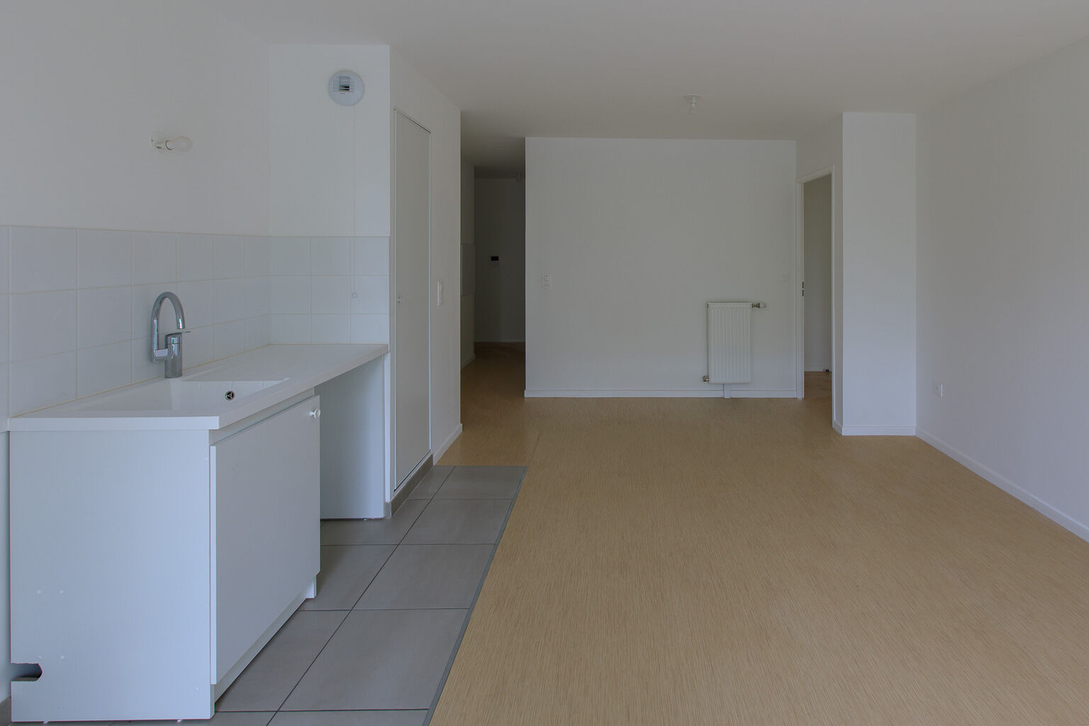 6939-HAY LES ROSES-Logement témoin-Photo 3-cmp.jpg