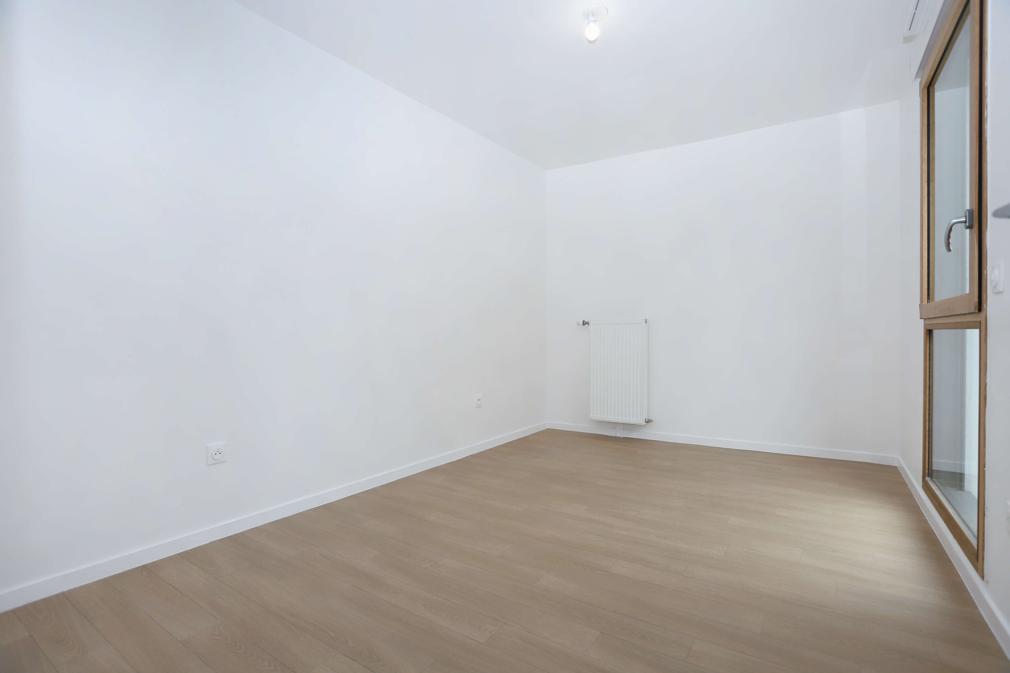 6299-VIROFLAY-Logement témoin-Photo 4-cmp.JPG