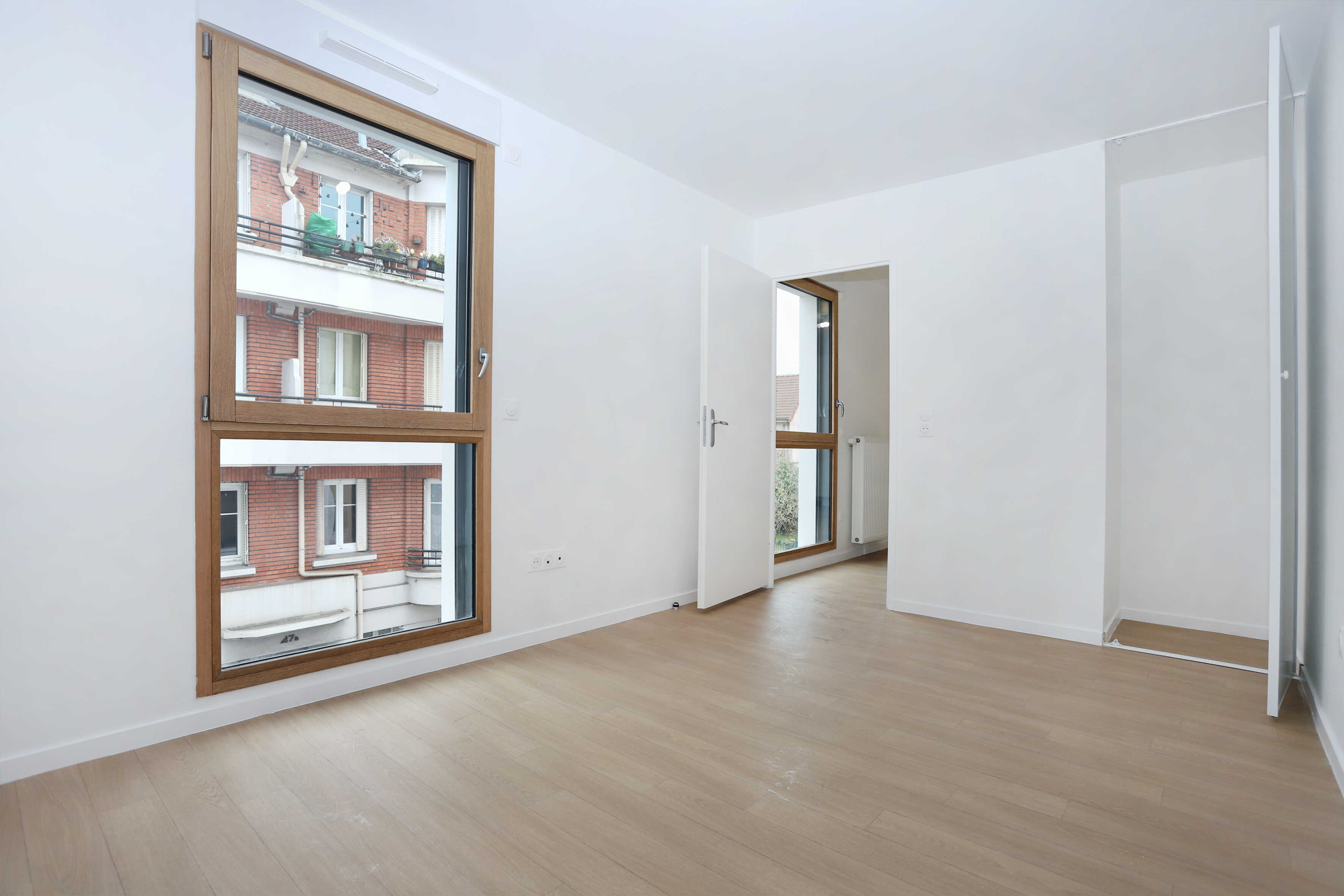 6299-VIROFLAY-Logement témoin-Photo 5-cmp.JPG