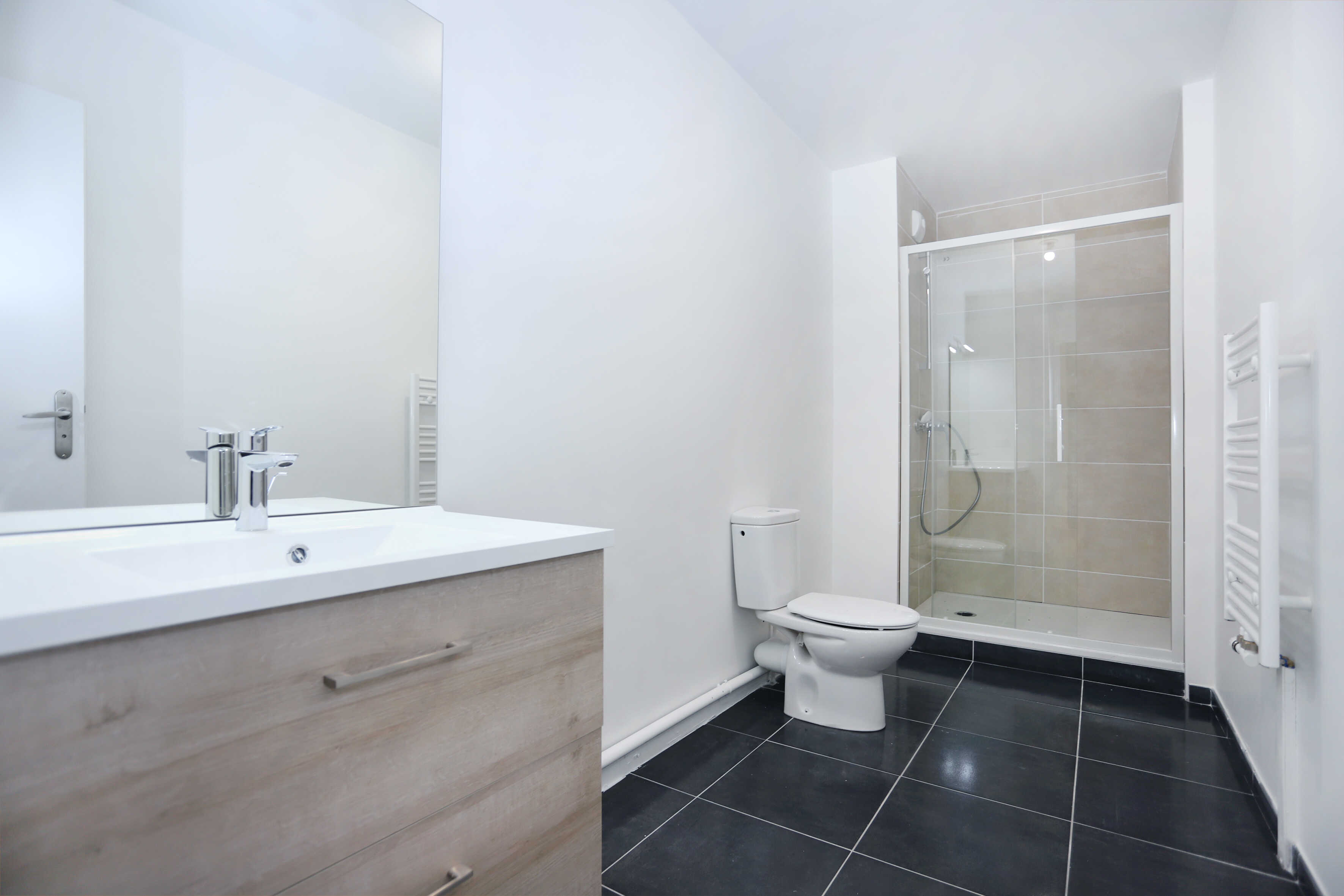 6299-VIROFLAY-Logement témoin-Photo 6-cmp.JPG