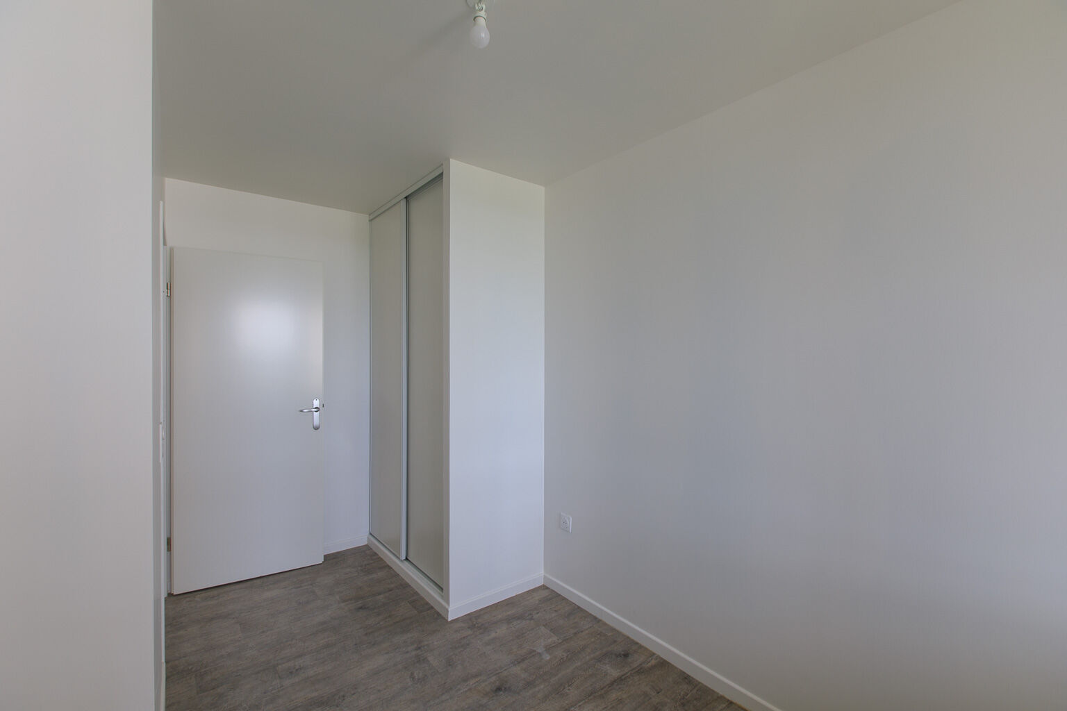6872-SURESNES-Logement témoin-Photo 9-cmp.jpg
