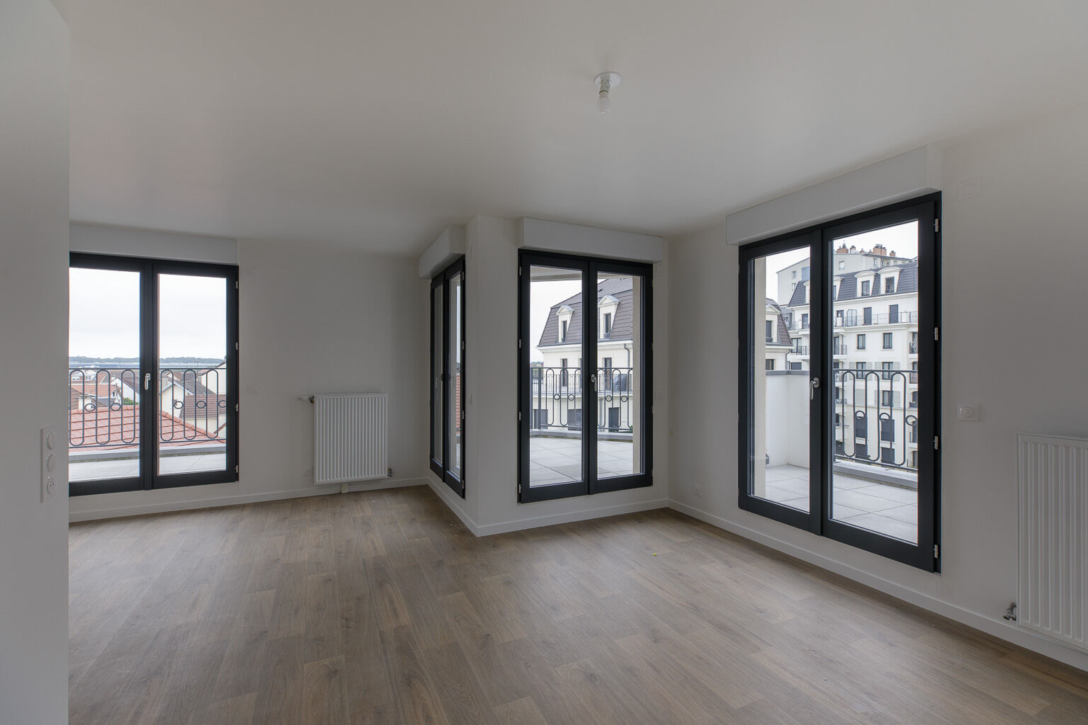 6816 7391 7392 7393 7394-CLAMART-Logement témoin T5-Photo 1-compressed.jpg