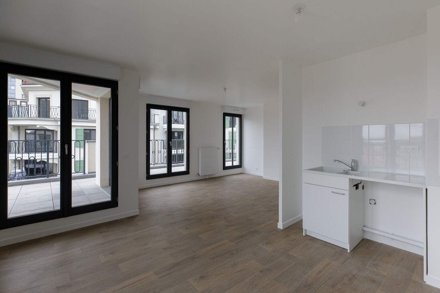 6816 7391 7392 7393 7394-CLAMART-Logement témoin T5-Photo 2-compressed.jpg