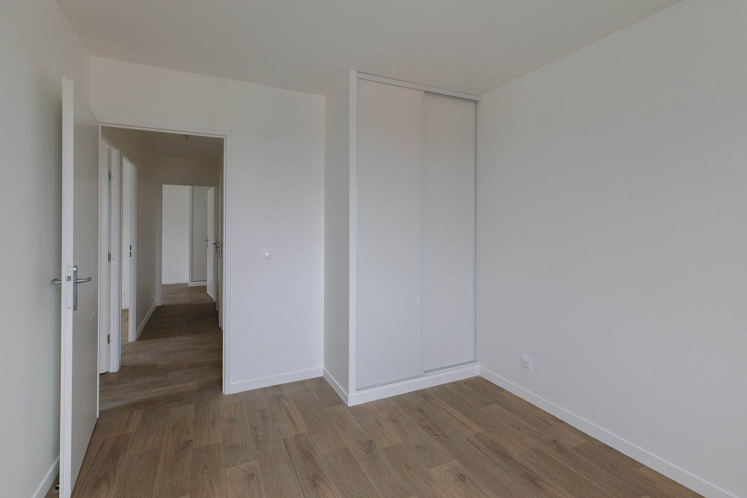 6816 7391 7392 7393 7394-CLAMART-Logement témoin T5-Photo 9-cmp.jpg