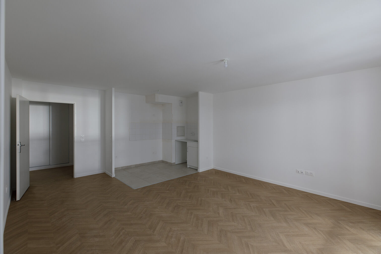 6856-COURBEVOIE-Logement témoin-Photo 3-compressed.jpg