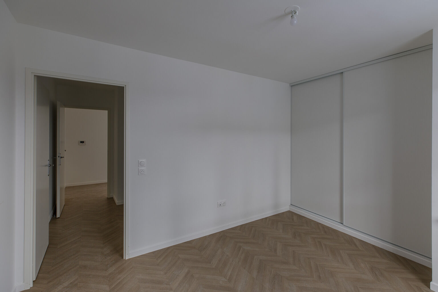 6856-COURBEVOIE-Logement témoin-Photo 5-compressed.jpg