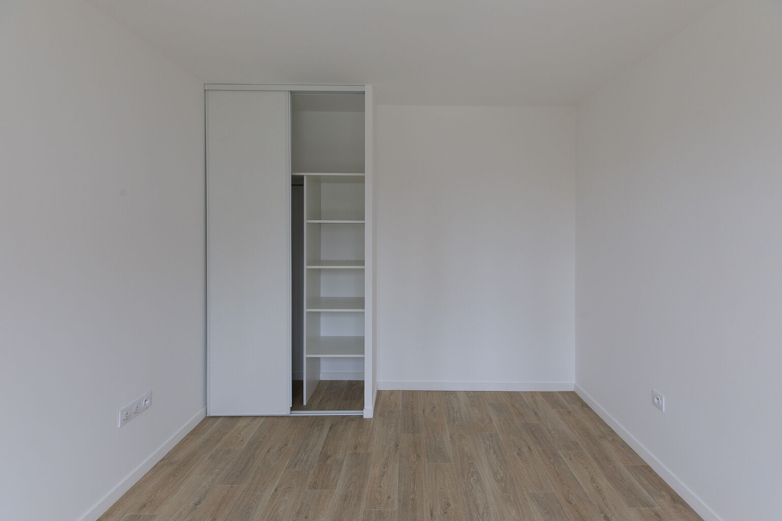 6622-VILLENEUVE-ST-GEORGES-Logement témoin-Photo 6-compressed.jpg