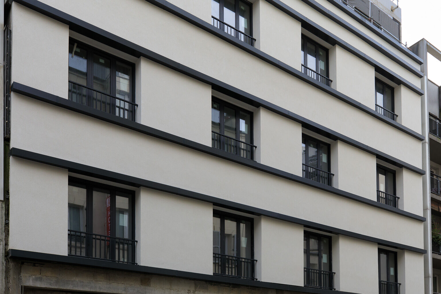 6908-PARIS18-Photo ext-cmp.jpg