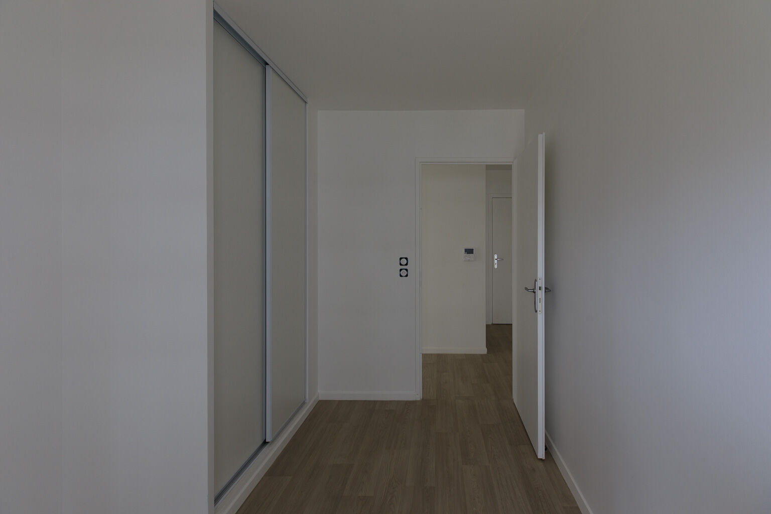 6978-RIS ORANGIS-Logement témoin 5-cmp.jpg