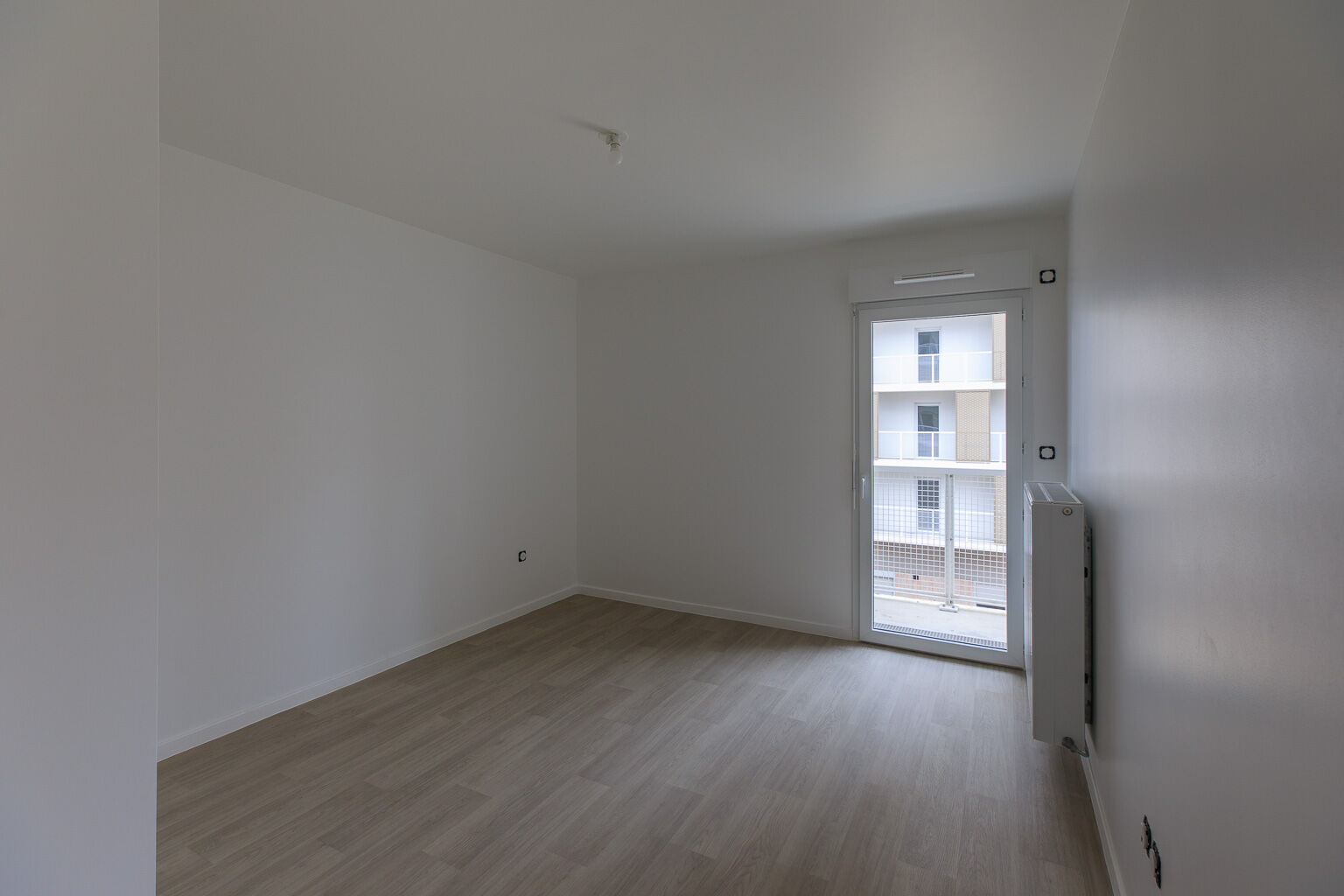 6978-RIS ORANGIS-Logement témoin 6-cmp.jpg