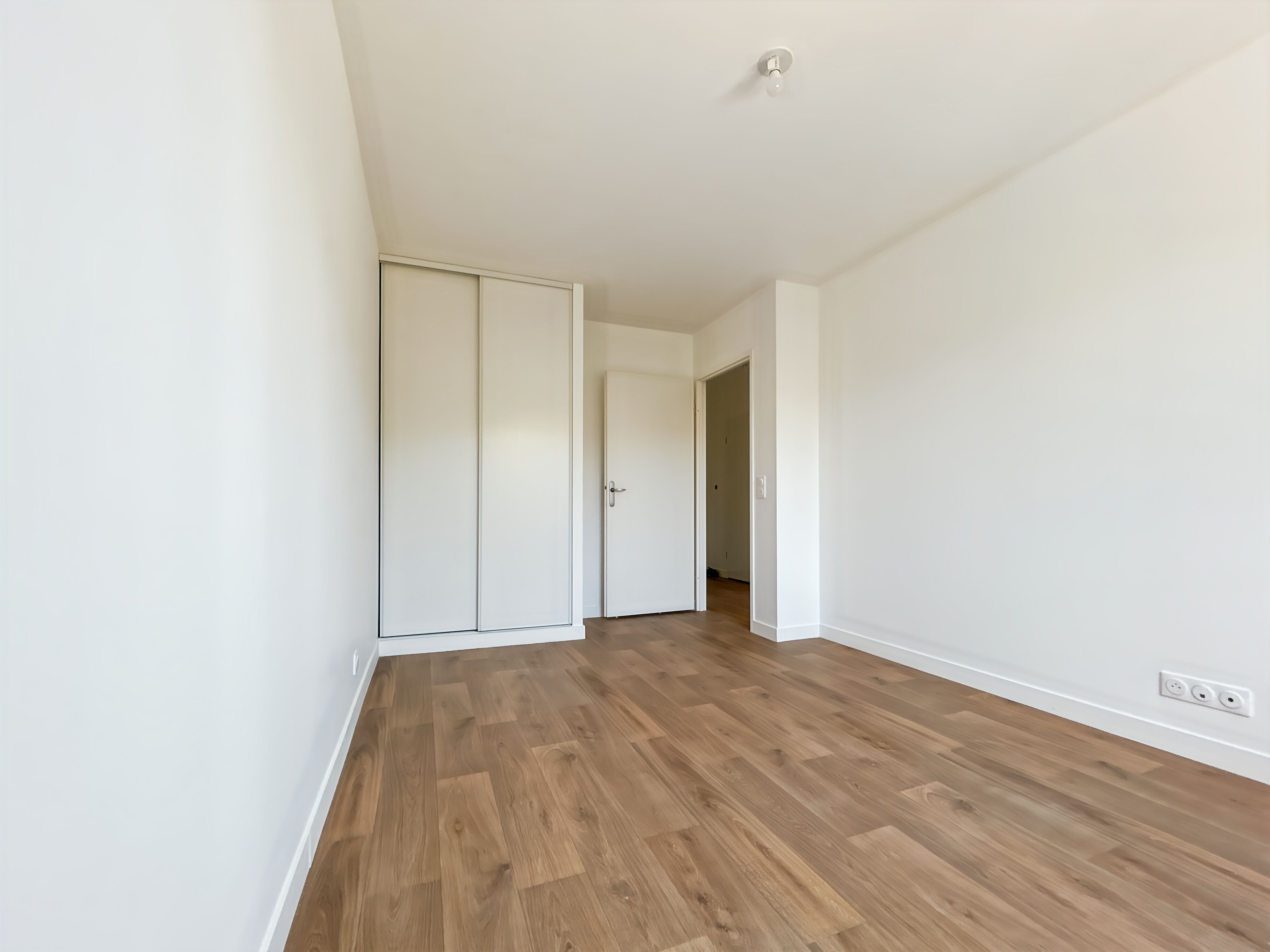 7401-CHAMPIGNY SUR MARNE-Logement témoin-Photo 7.jpg