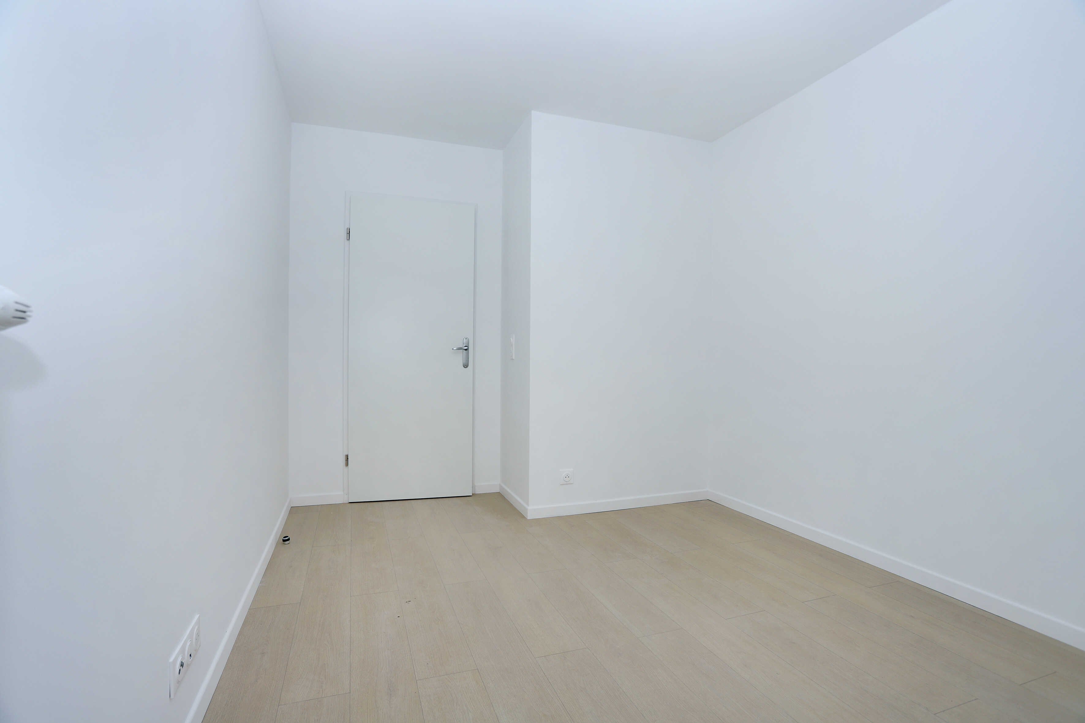 7052-COLOMBES-Logement témoin-Photo 8-compressed.JPG