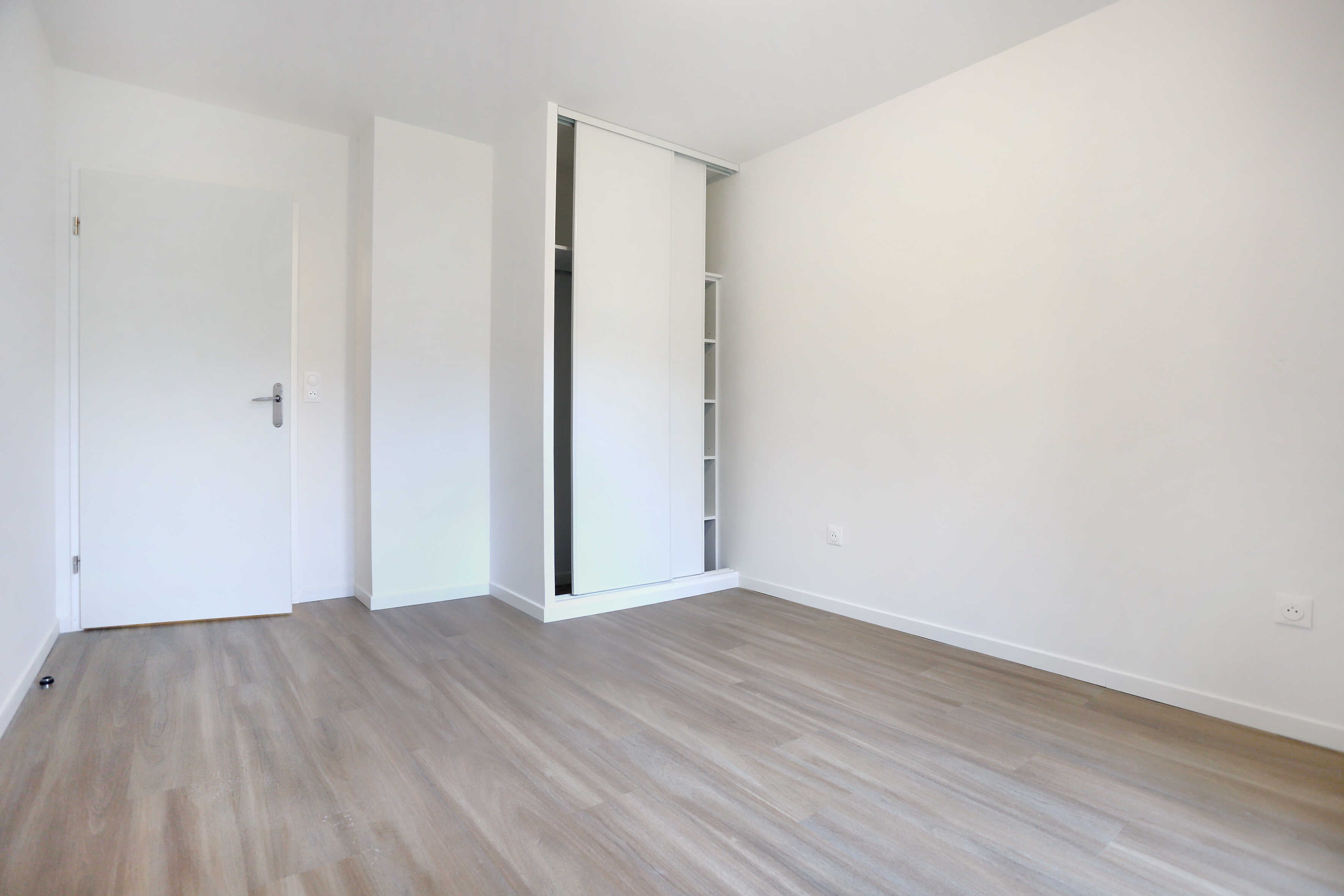 7044-Le Blanc Mesnil-Logement témoin-Photo 4-compressed.JPG