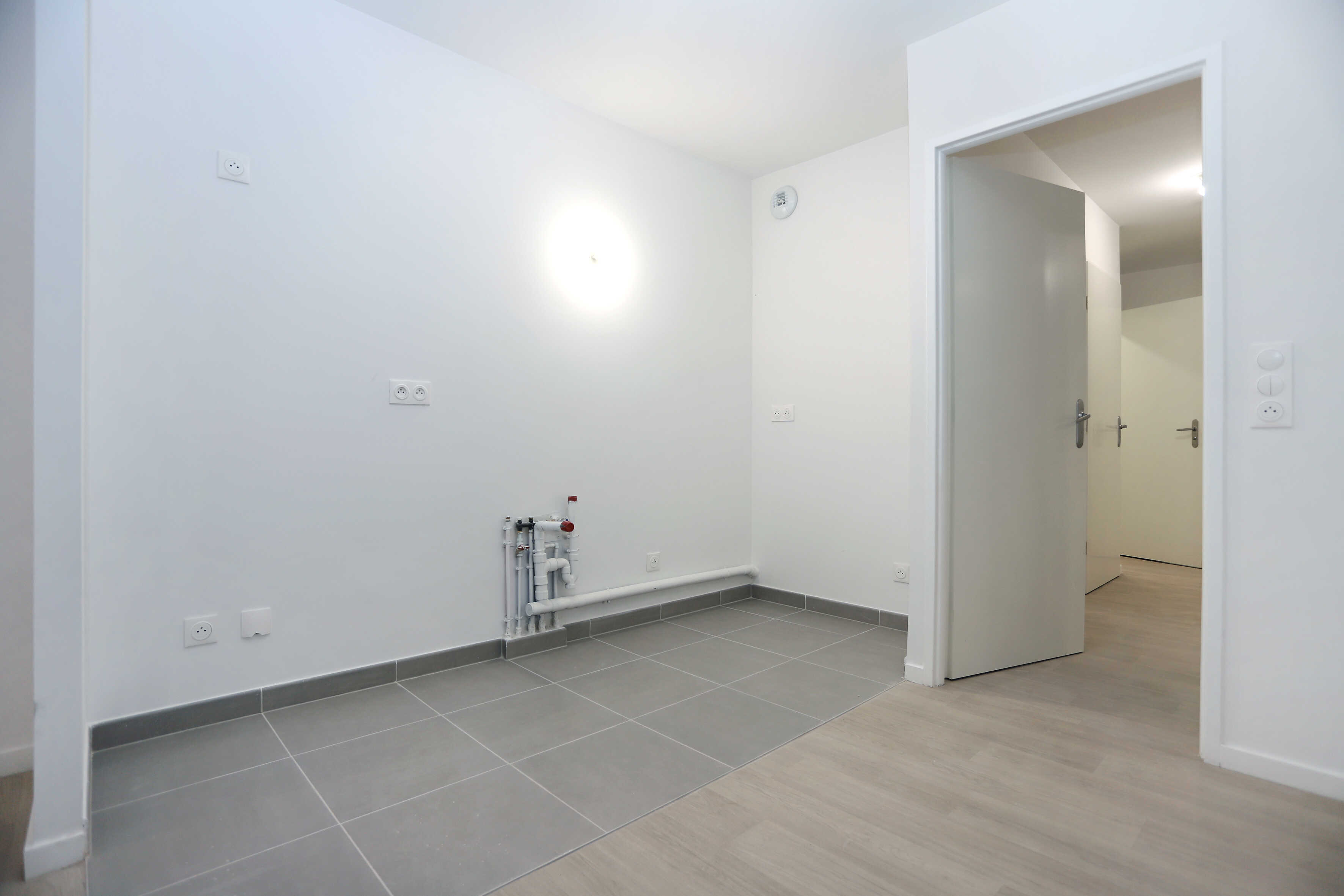 6782-VILLIERS SUR MARNE-Logement témoin-Photo 3-compressed.JPG