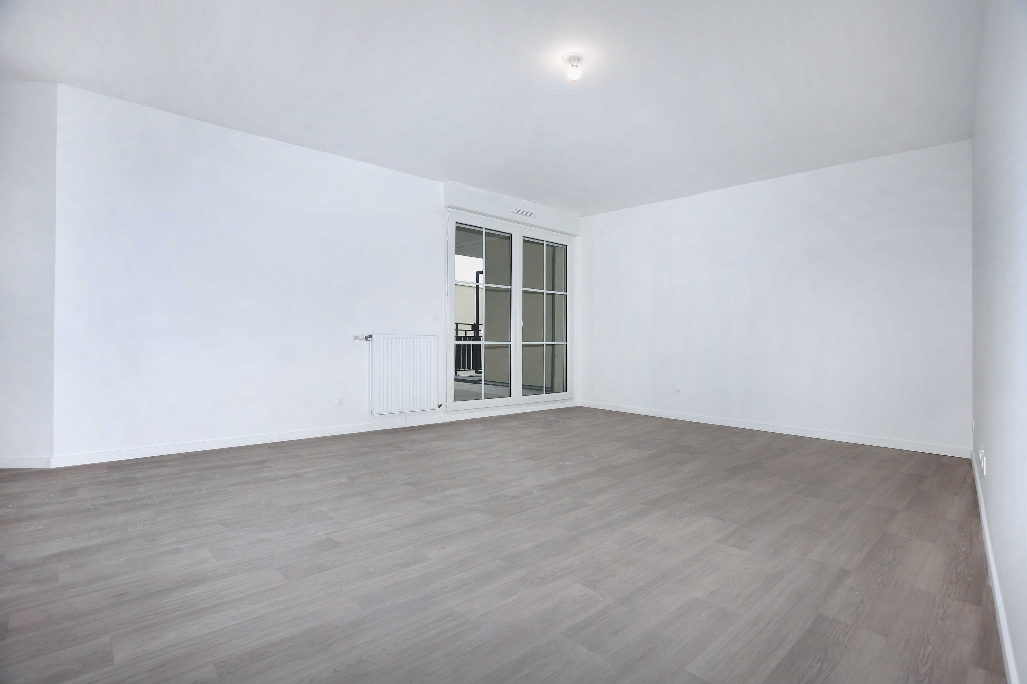 6782-VILLIERS SUR MARNE-Logement témoin-Photo 1-compressed.JPG