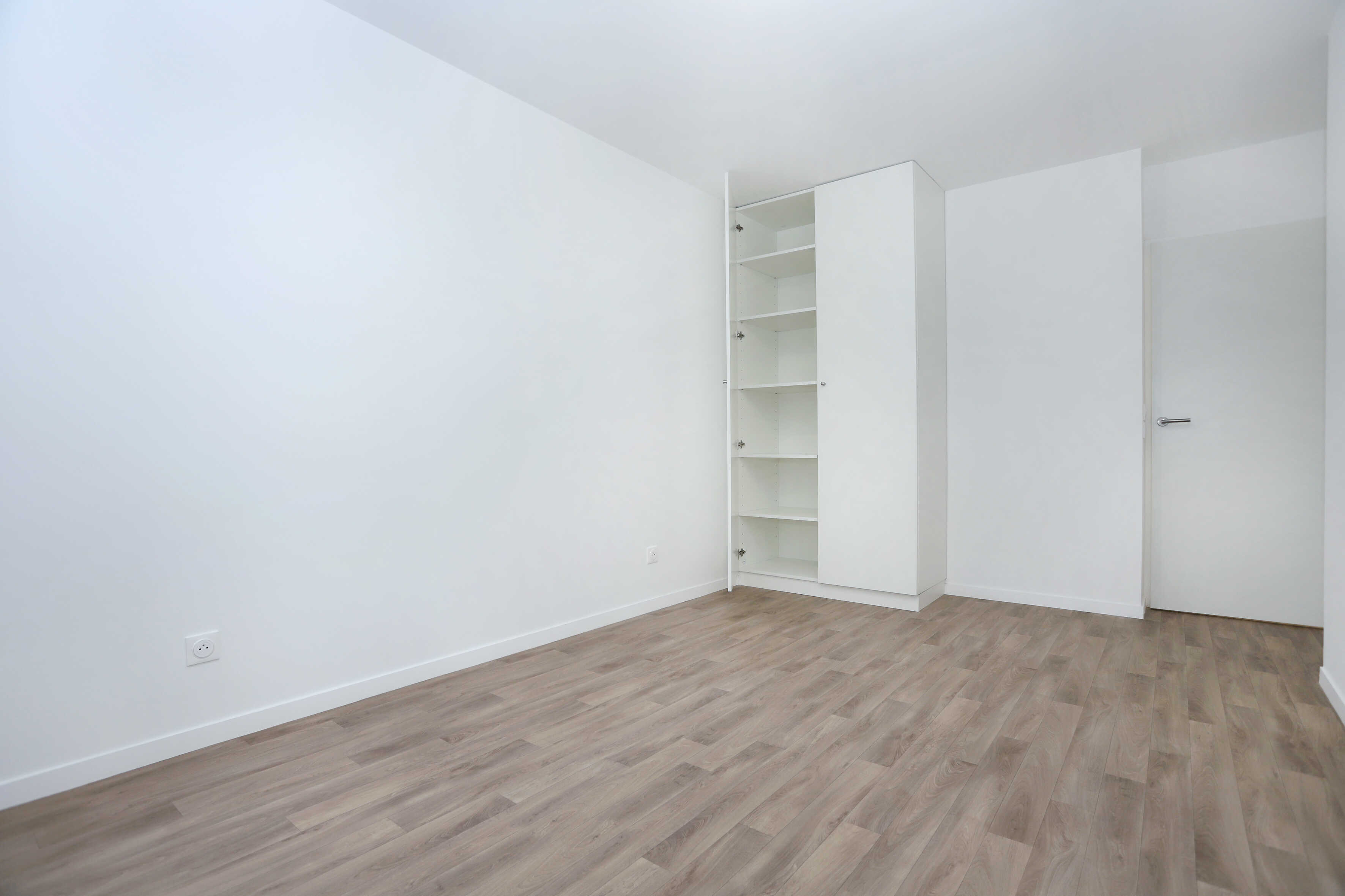 6870-Le Blanc Mesnil-Logement témoin-Photo 7-compressed.JPG