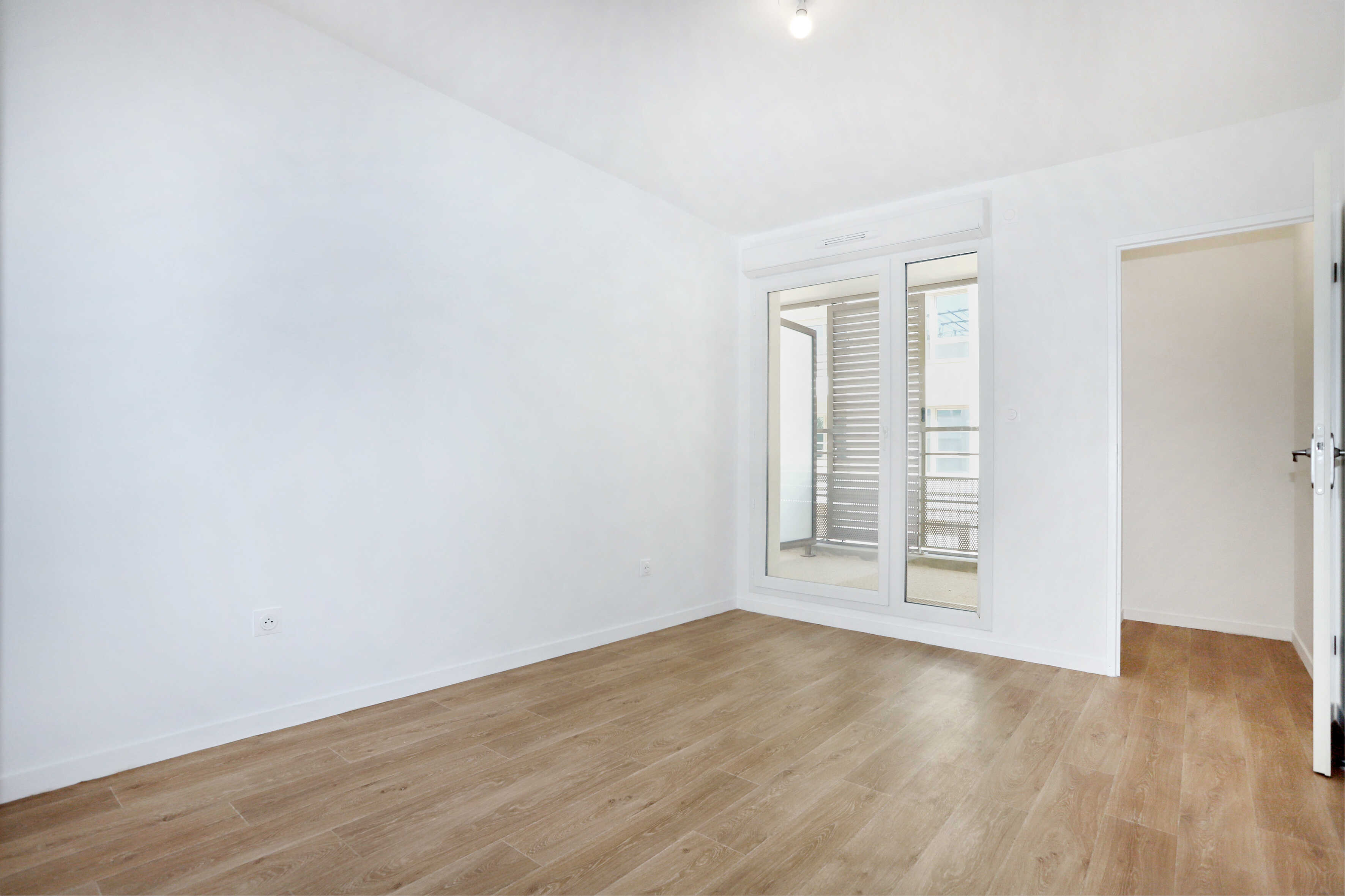 6998-DEUIL LA BARRE-Logement témoin-Photo 7-compressed.JPG