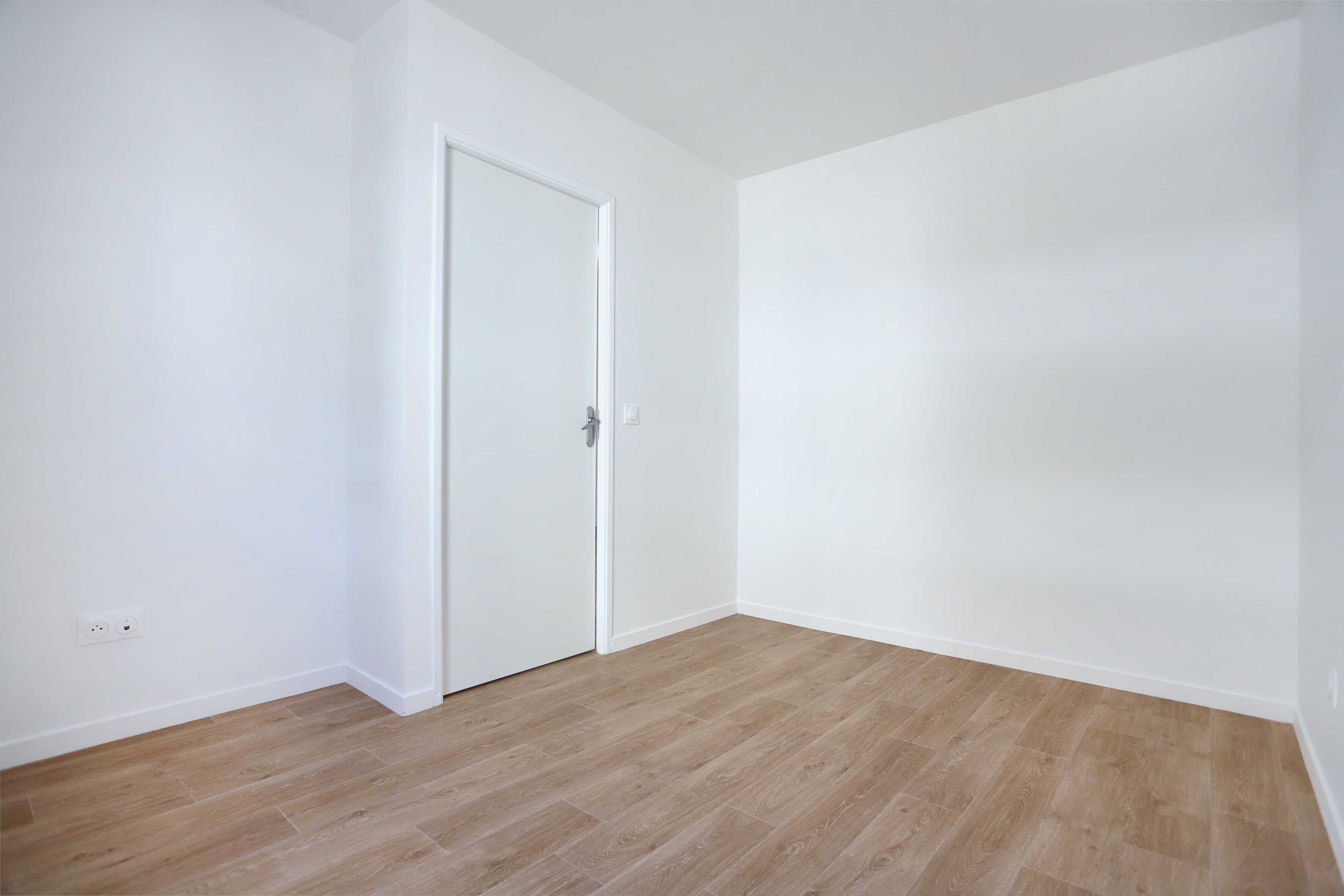 6998-DEUIL LA BARRE-Logement témoin-Photo 5-compressed.JPG