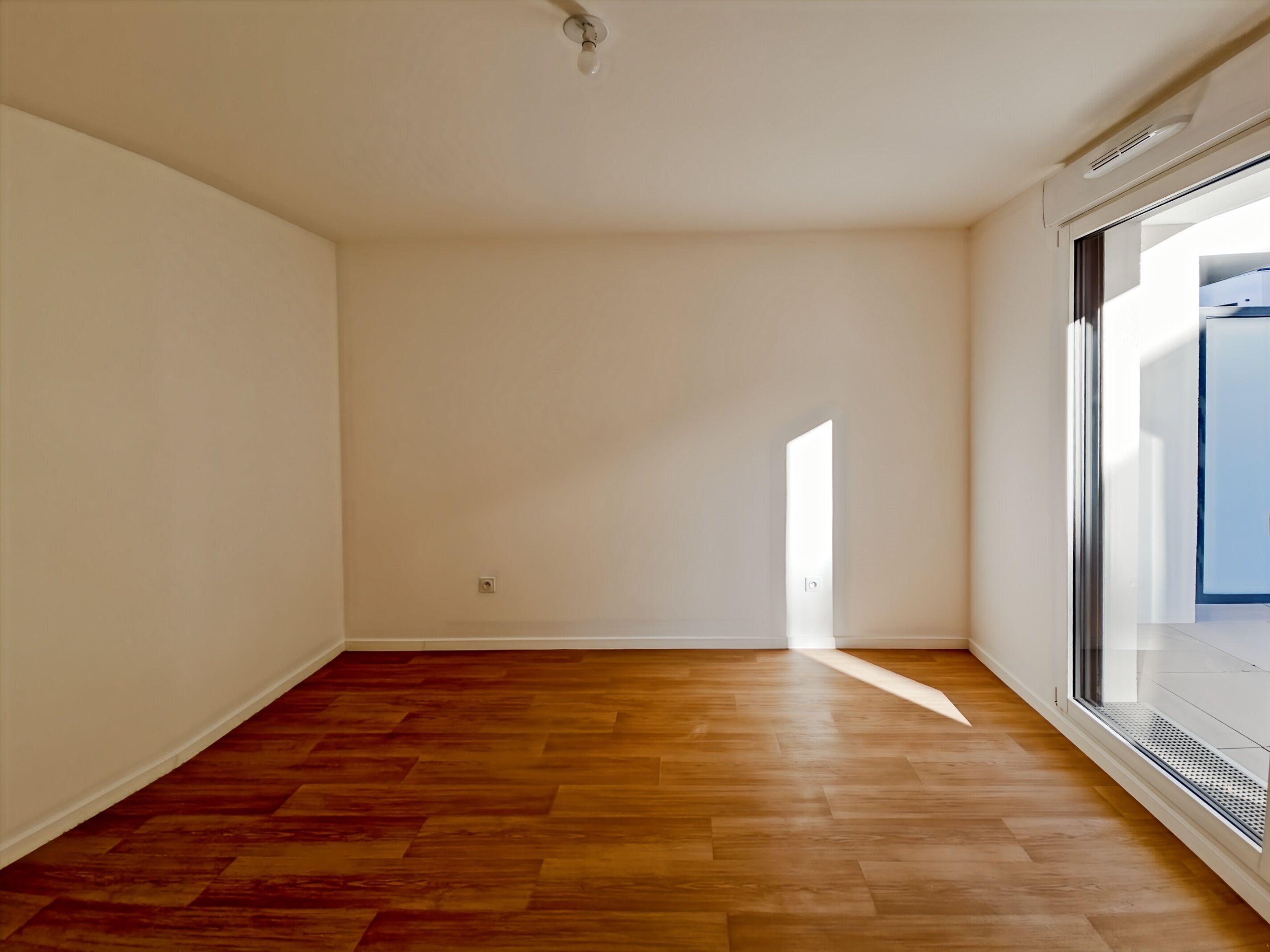 6808-CHATOU-UG386849-Photo 7-compressed.jpg