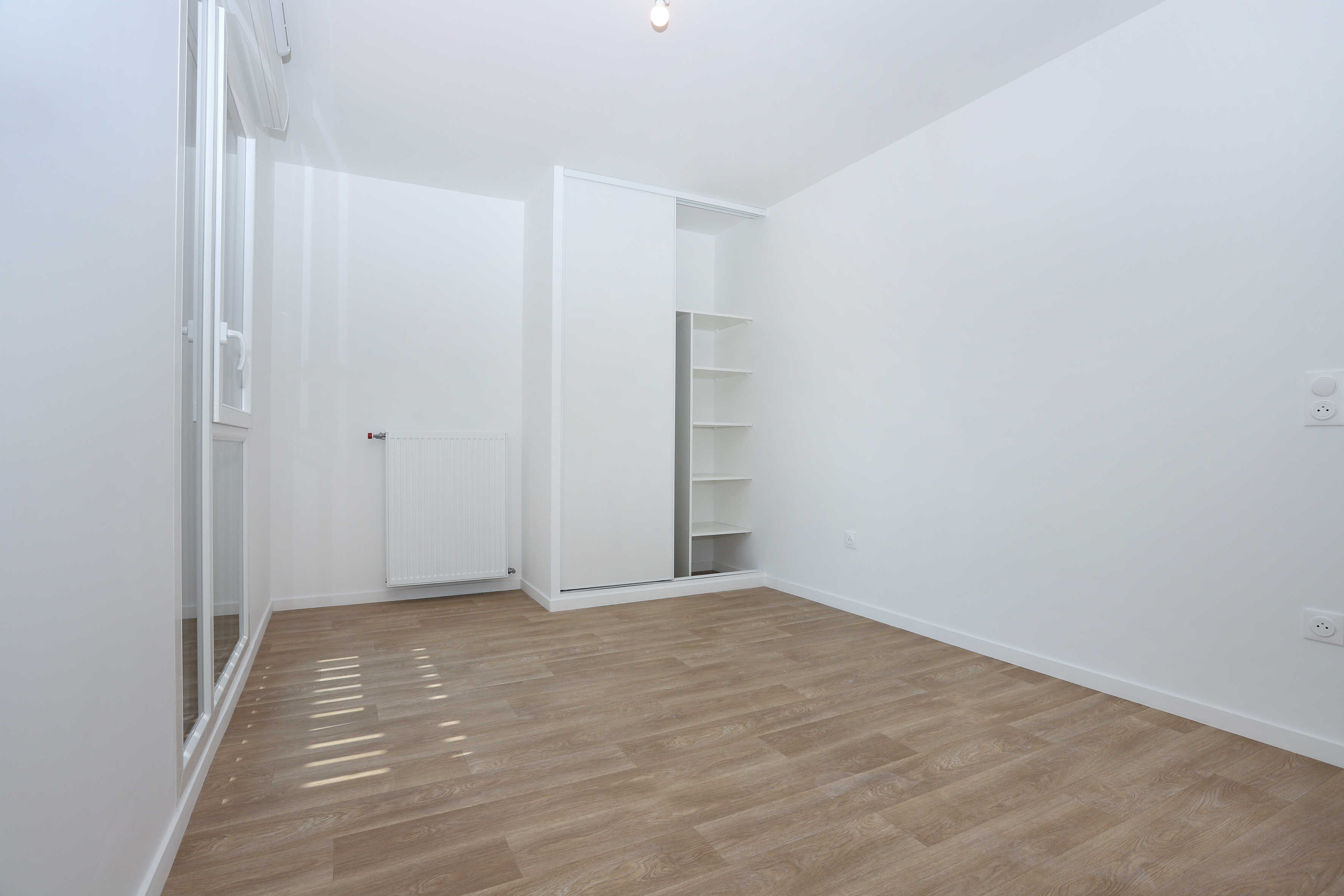 6933-NOISY-LE-GRAND-Logement témoin T2-Photo 5-compressed.JPG