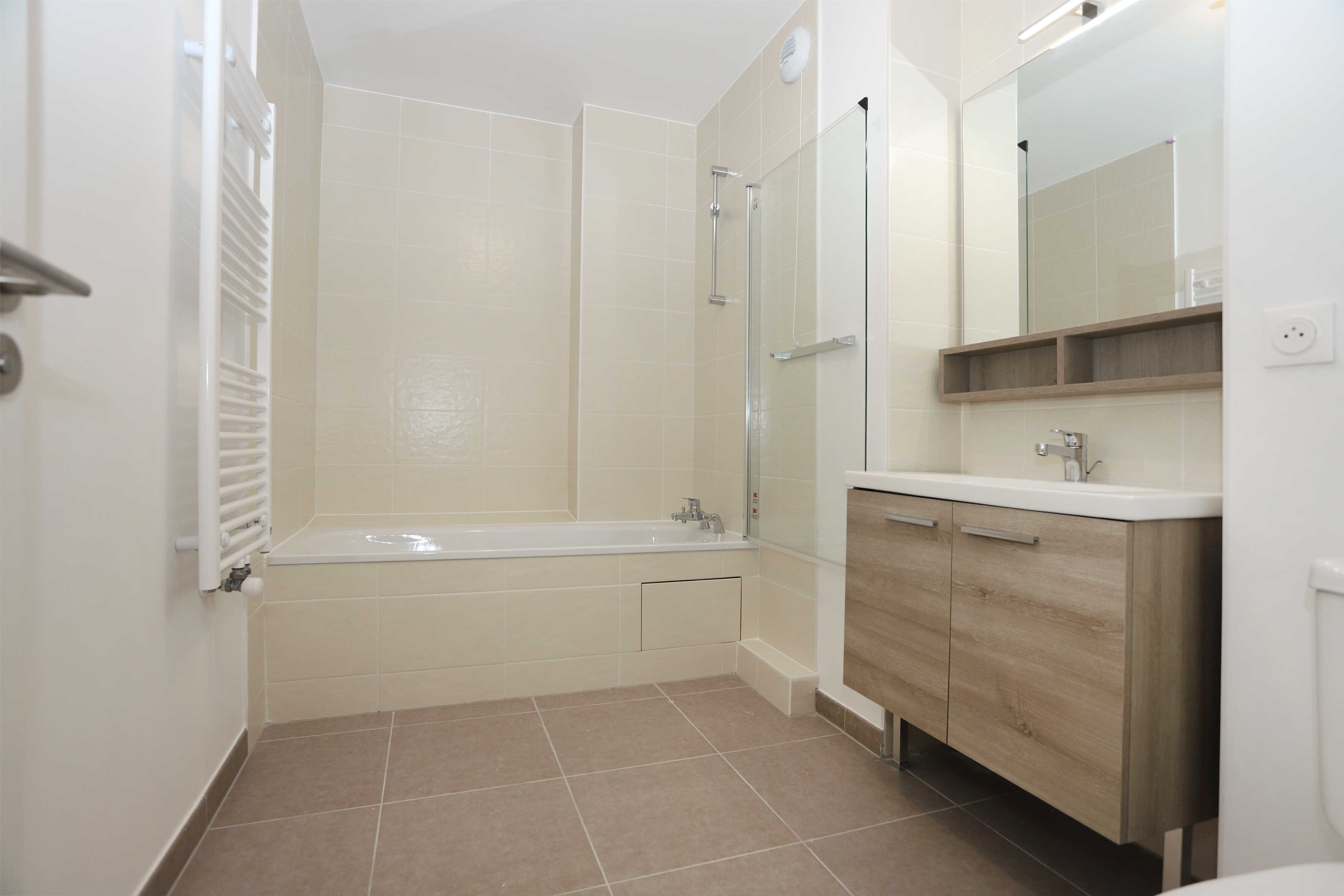 6933-NOISY-LE-GRAND-Logement témoin T2-Photo 6-compressed.JPG