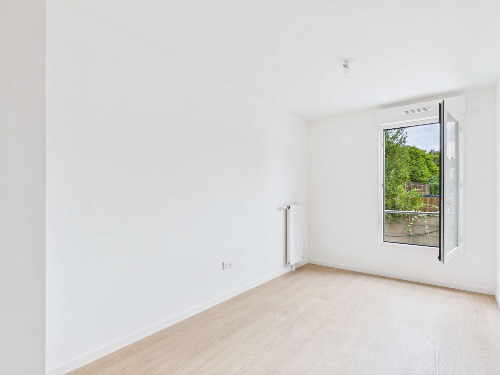 6 0718 Chambre 1-compressed.jpg