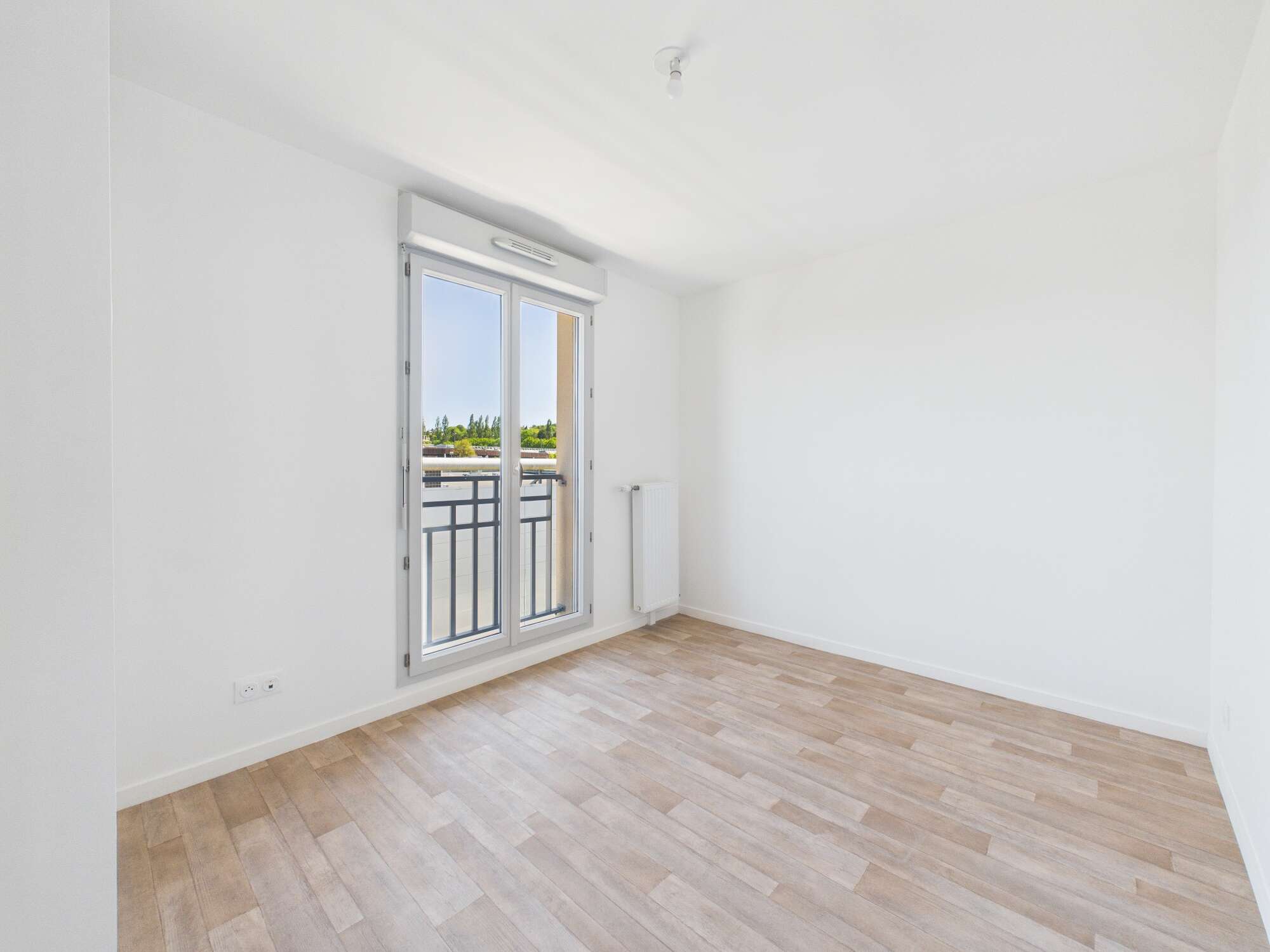 0883L-CHAMBOURCY-Logement témoin-Photo 4-compressed.jpg