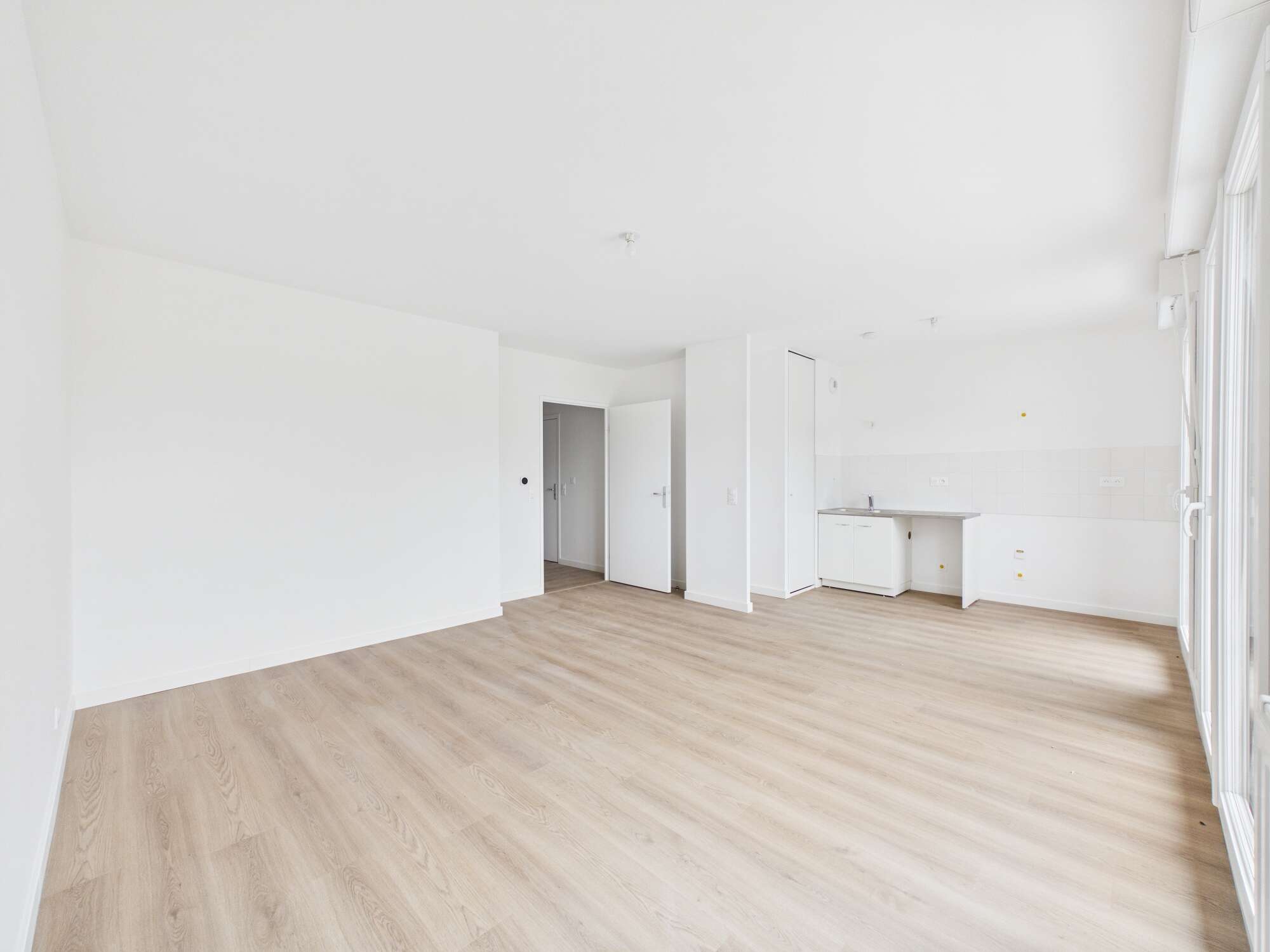 7750L-MONTFERMEIL-Logement témoin-Photo 3-compressed.jpg