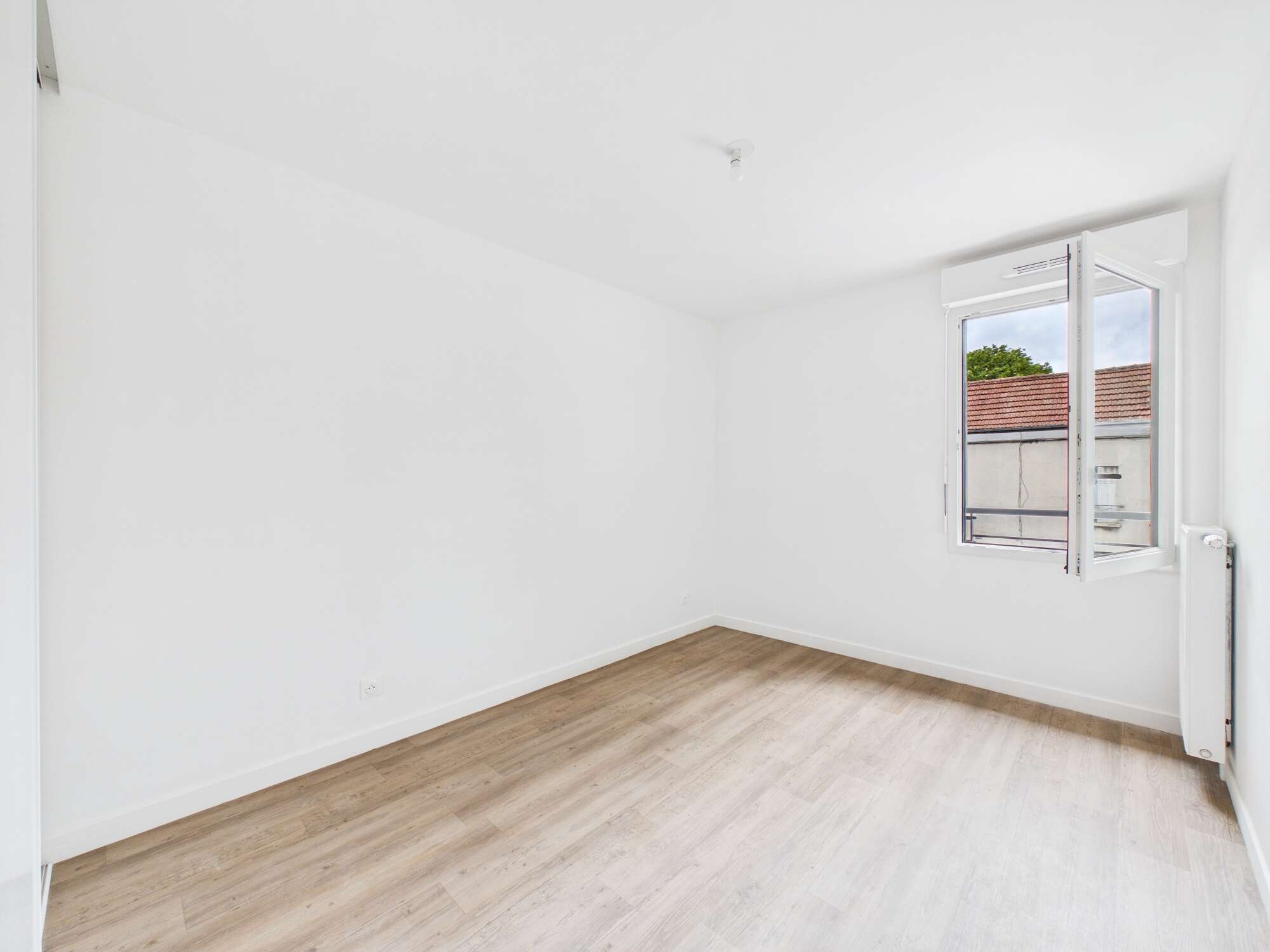 7750L-MONTFERMEIL-Logement témoin-Photo 7-compressed.jpg