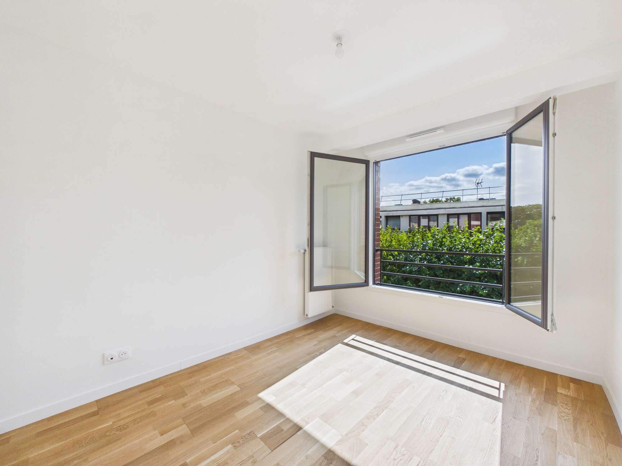 7 G493 CHAMBRE2-compressed.jpg