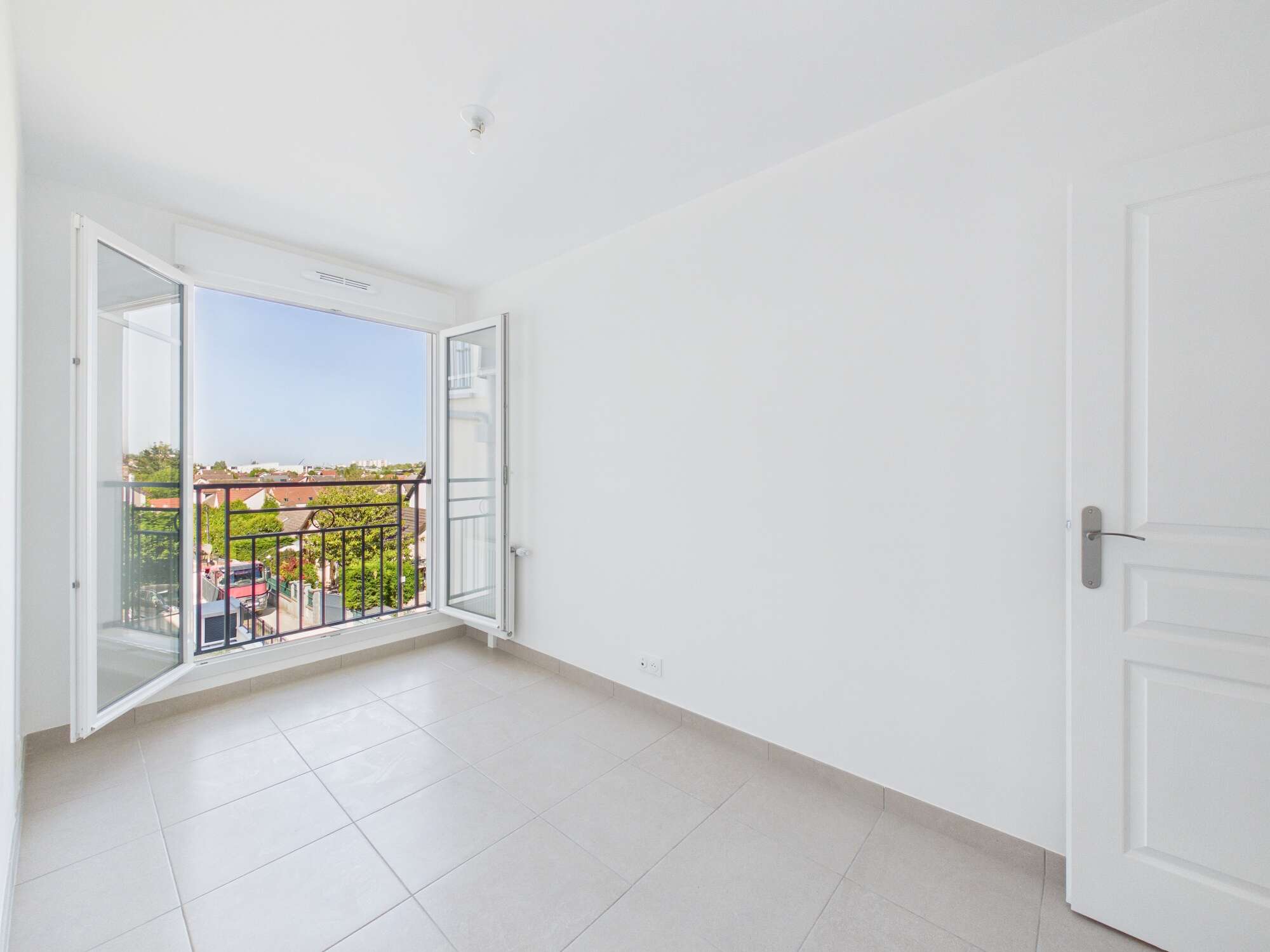 G590&G898-VILLIERS SUR MARNE-Logement témoin T4-Photo 6-compressed.jpg