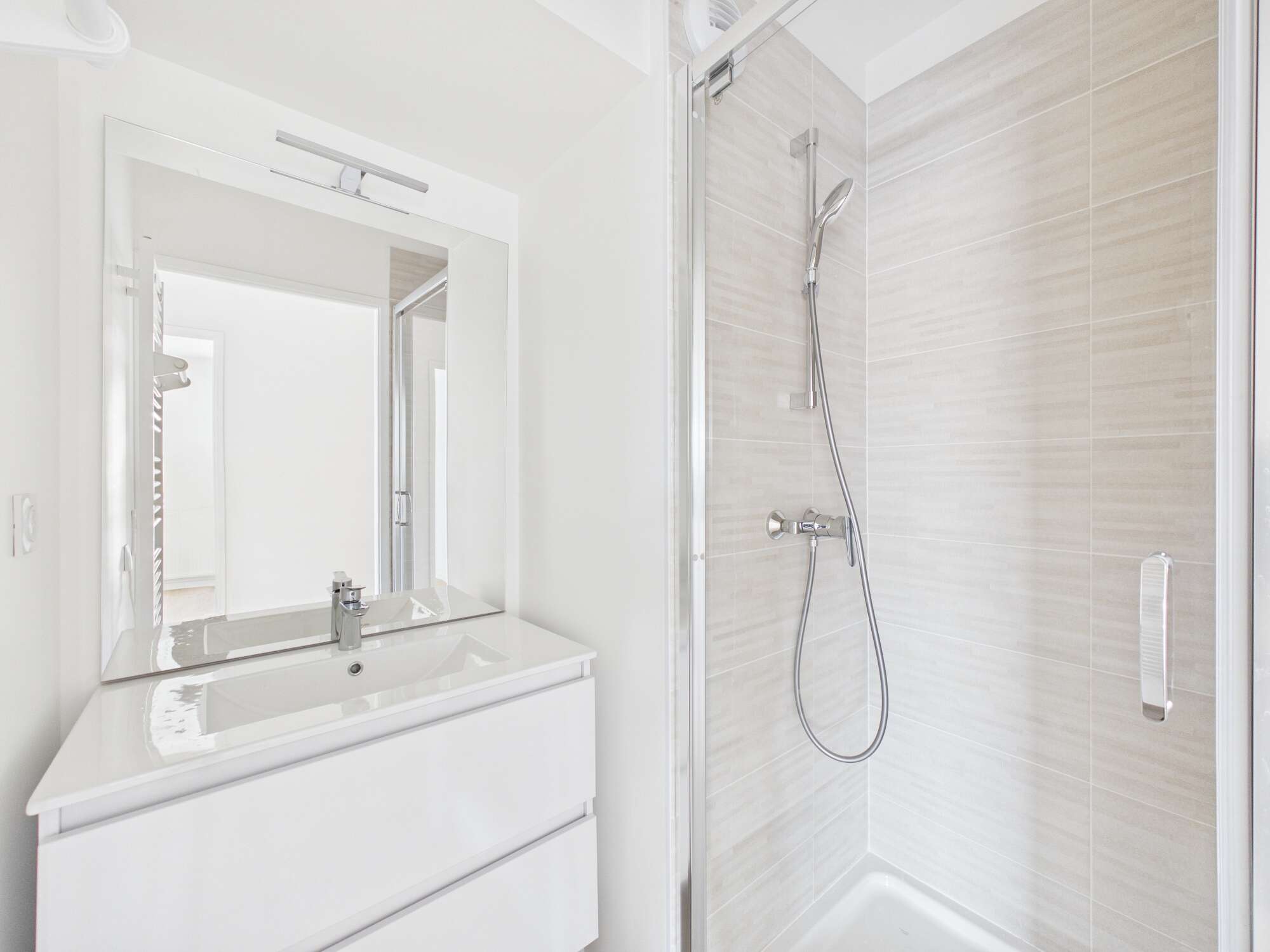 G708 1133L- SOISY SOUS MONTMORENCY-Logement témoin Photo 6.jpg