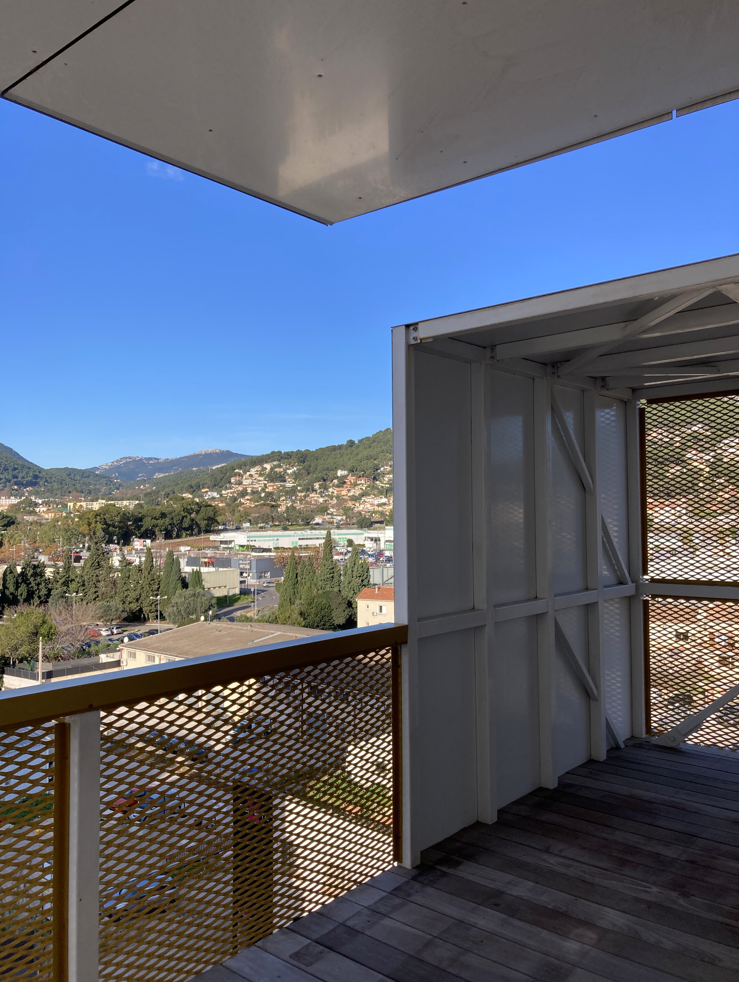 2 - balcon-cmp.png
