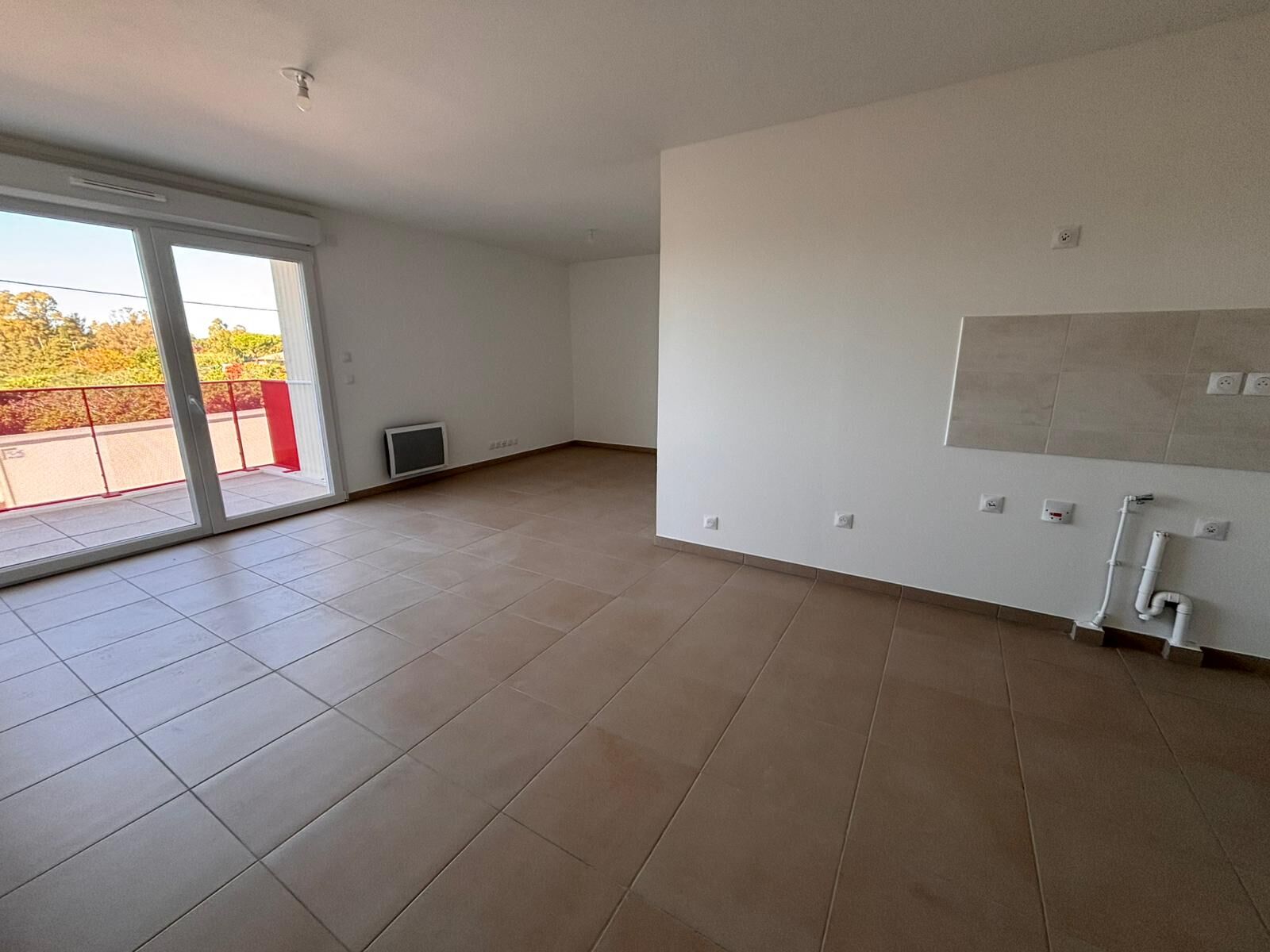 compressed-Cuisine séjour 2.jpg