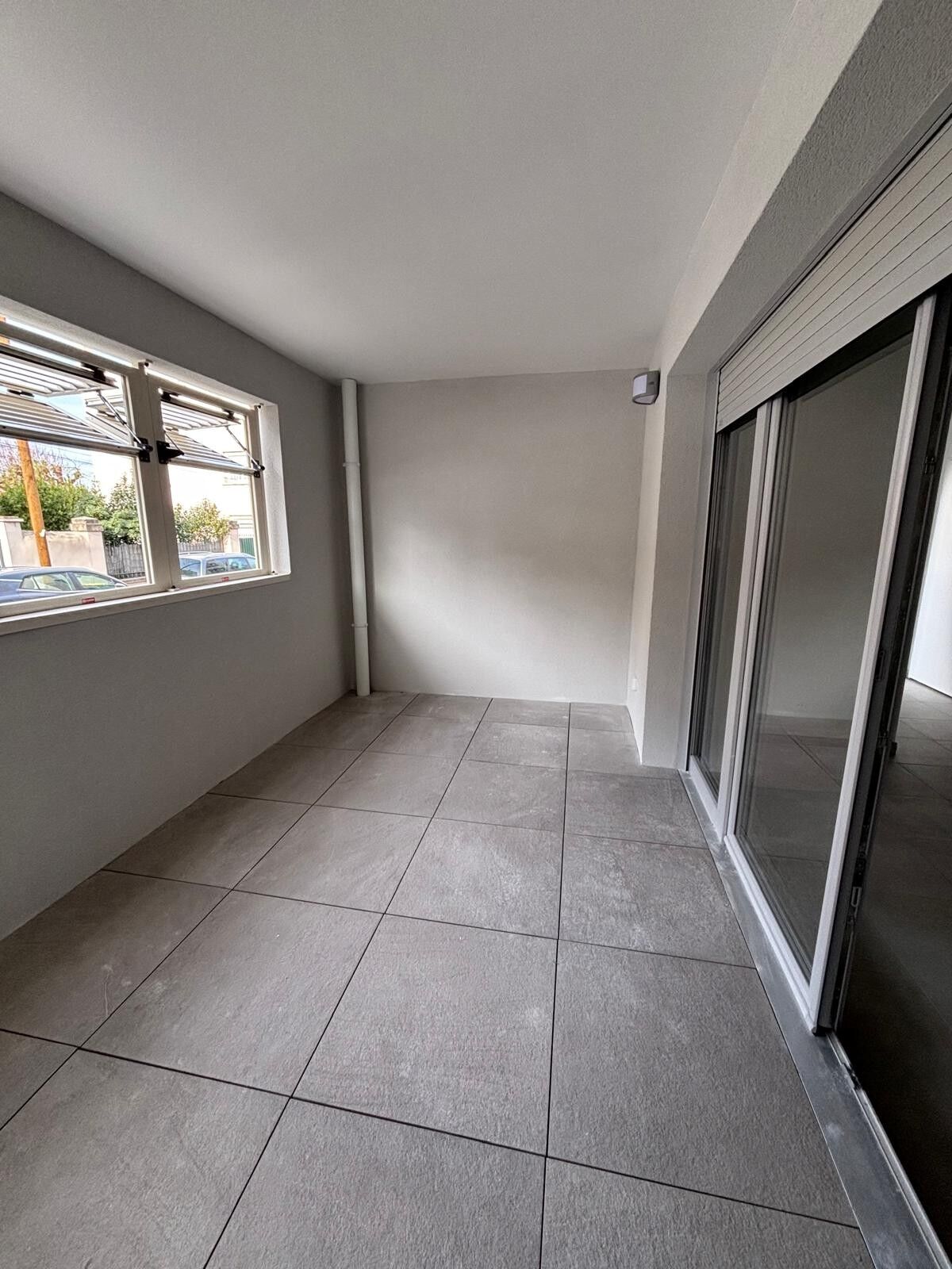 4 LOGGIA-compressed.jpg