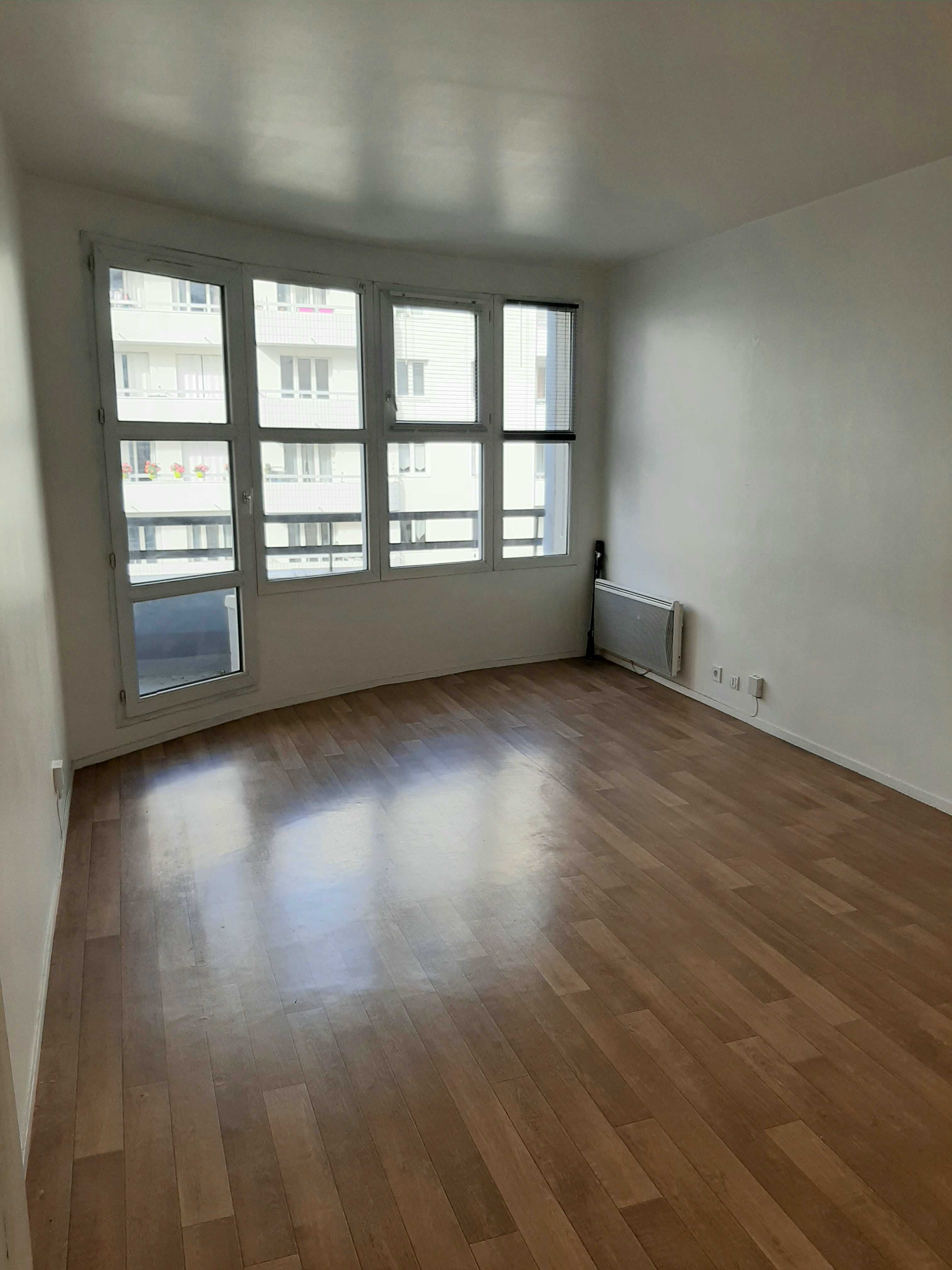 lot8222 séjour1.jpg