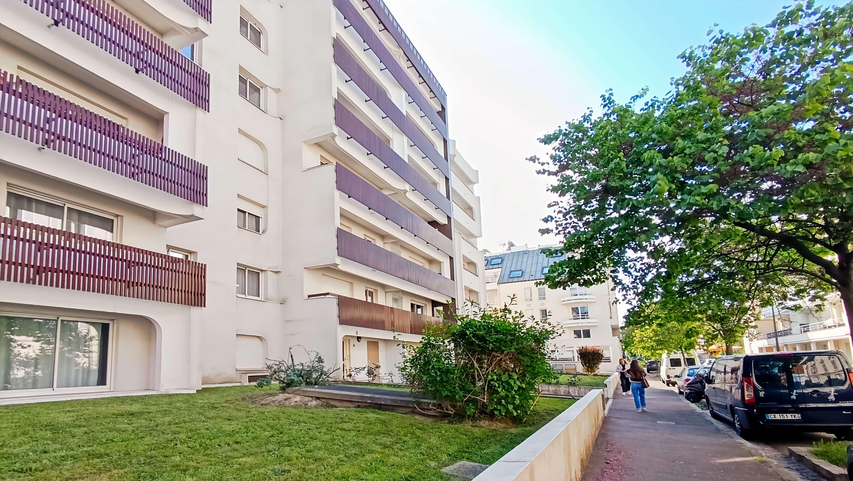 SURESNES