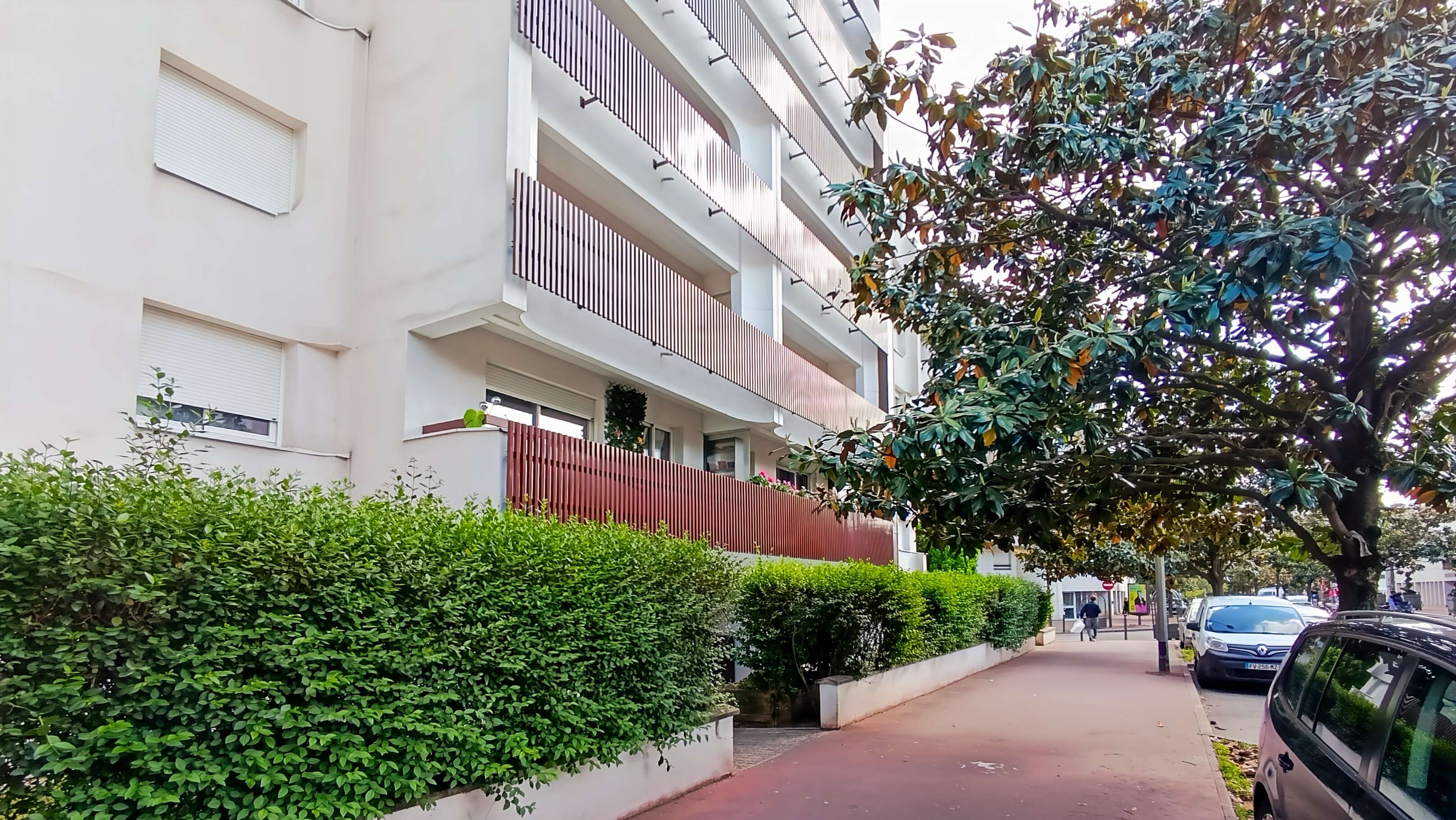 SURESNES