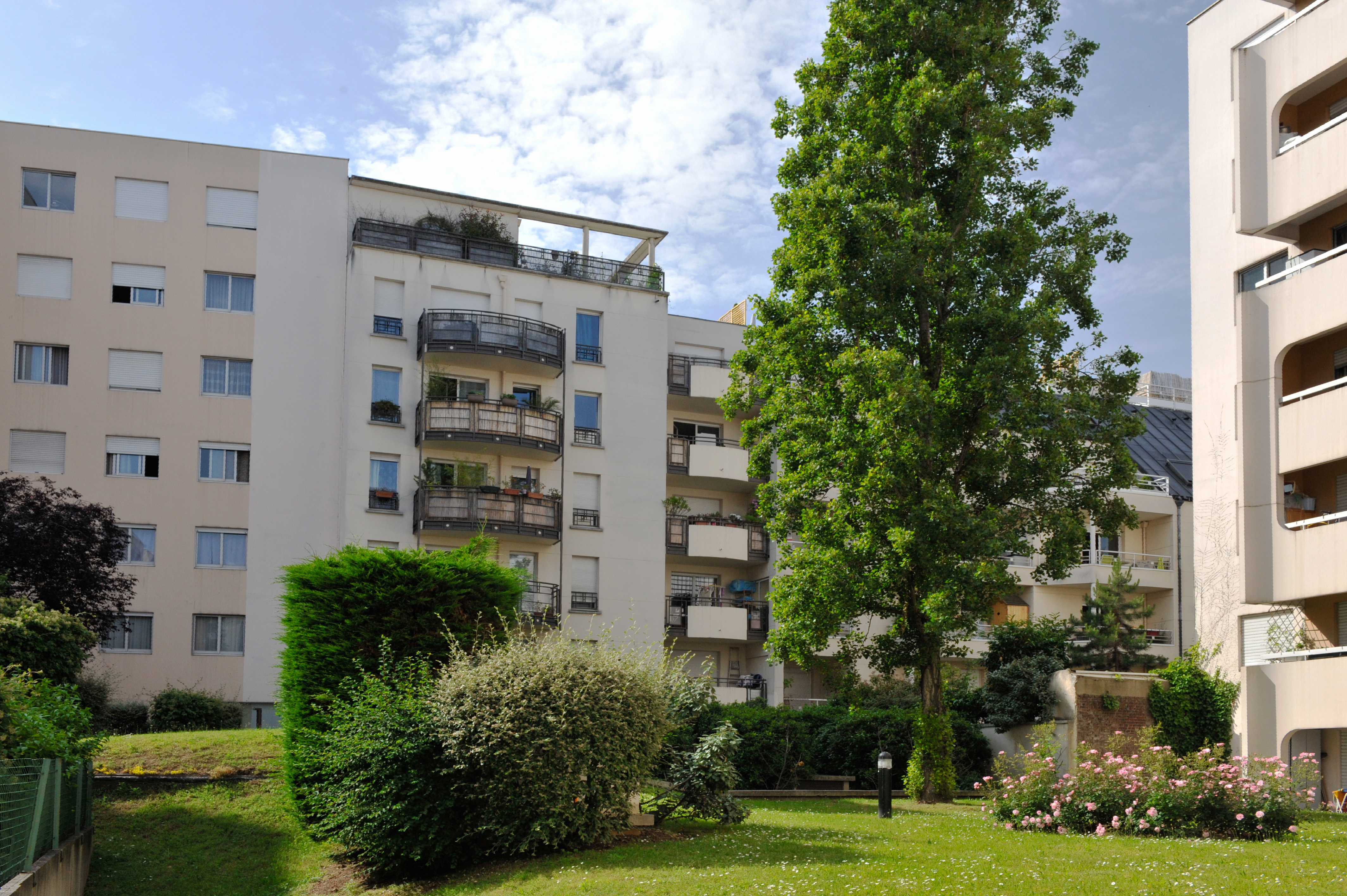 SURESNES